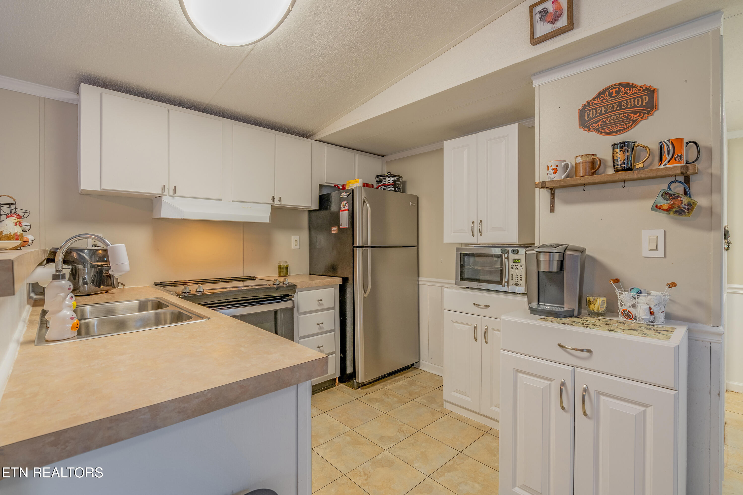 176 Woodfield Lane, LaFollette