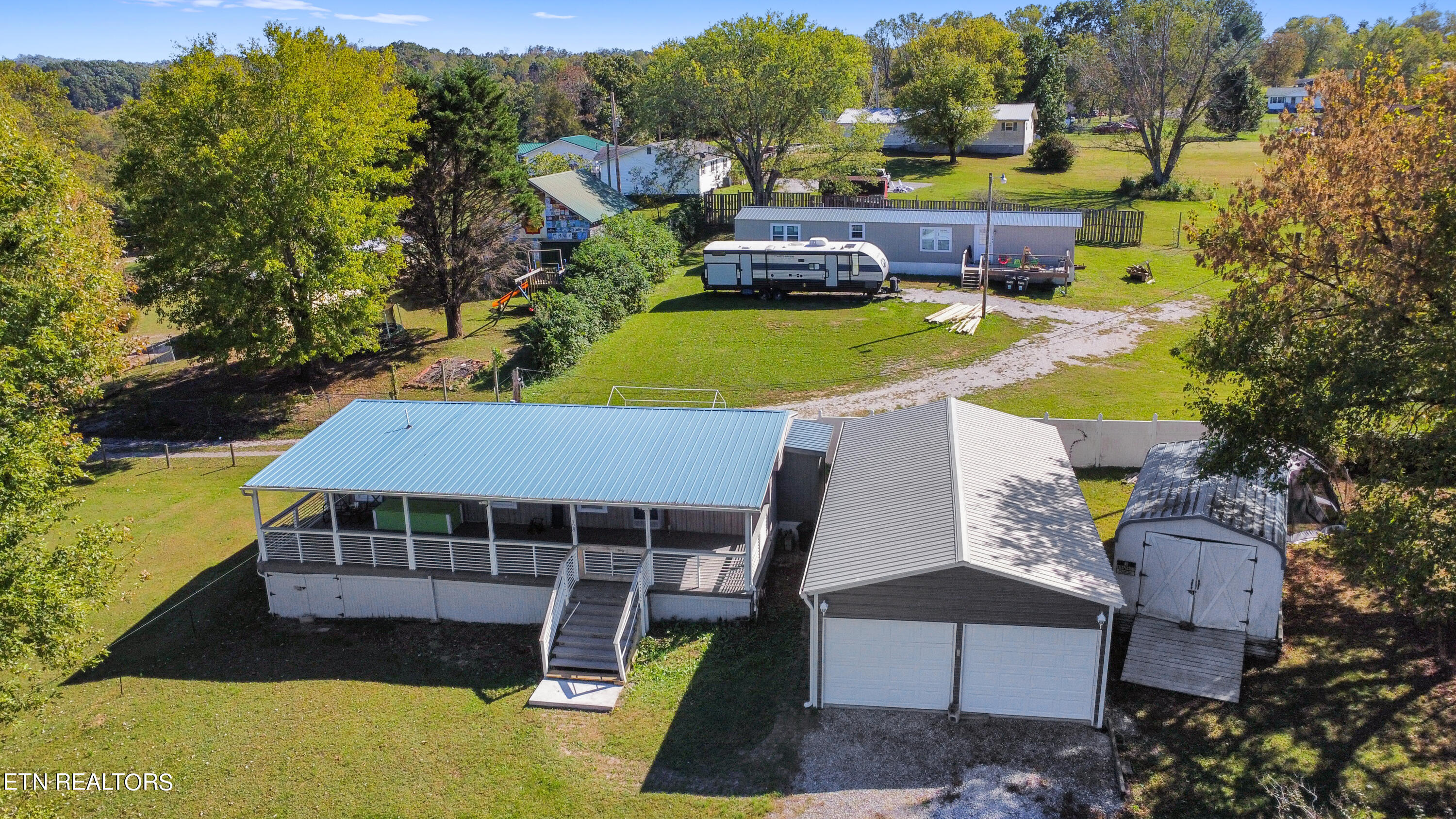 128 Davis Rd, LaFollette