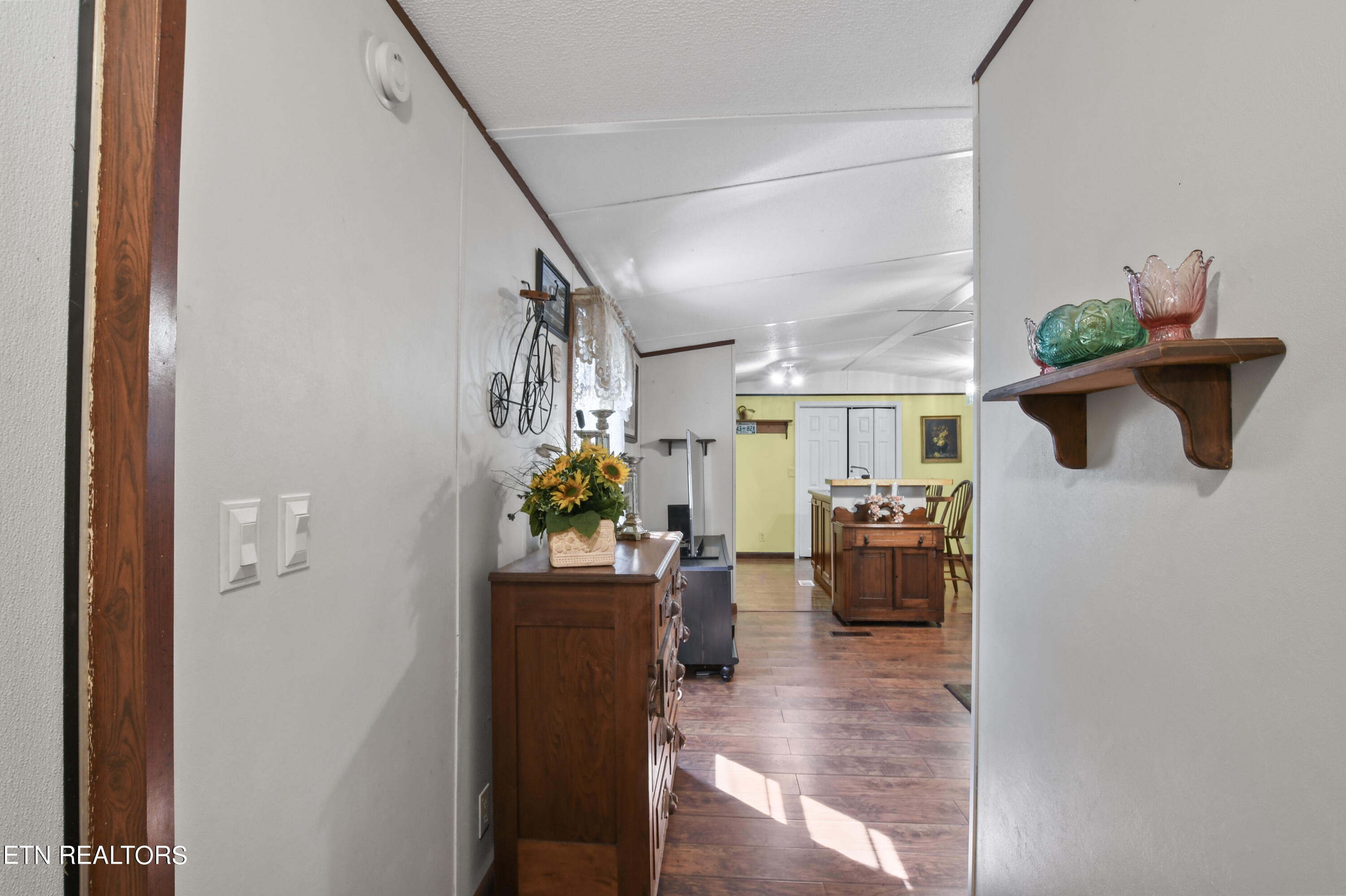 128 Davis Rd, LaFollette