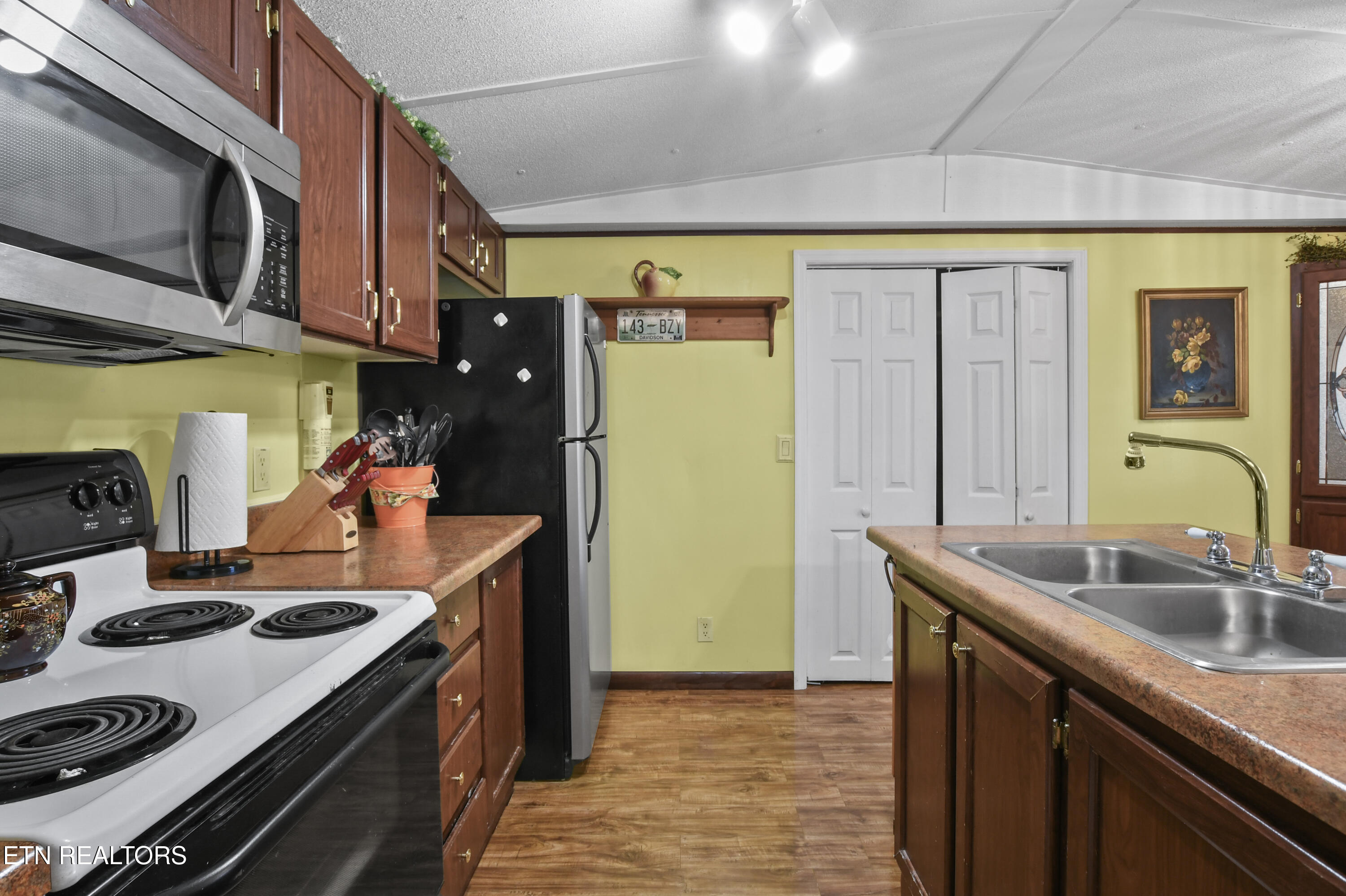 128 Davis Rd, LaFollette