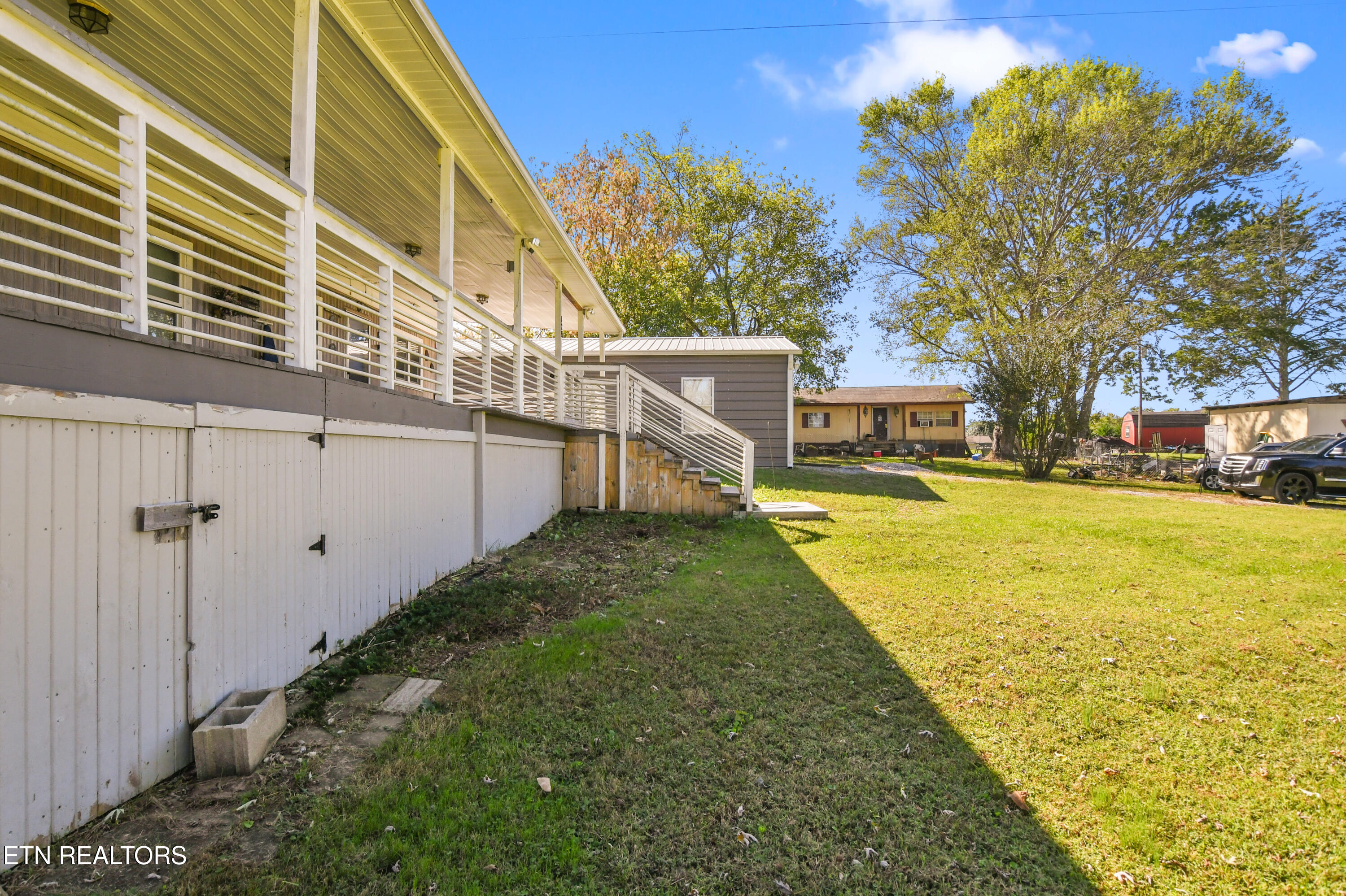 128 Davis Rd, LaFollette