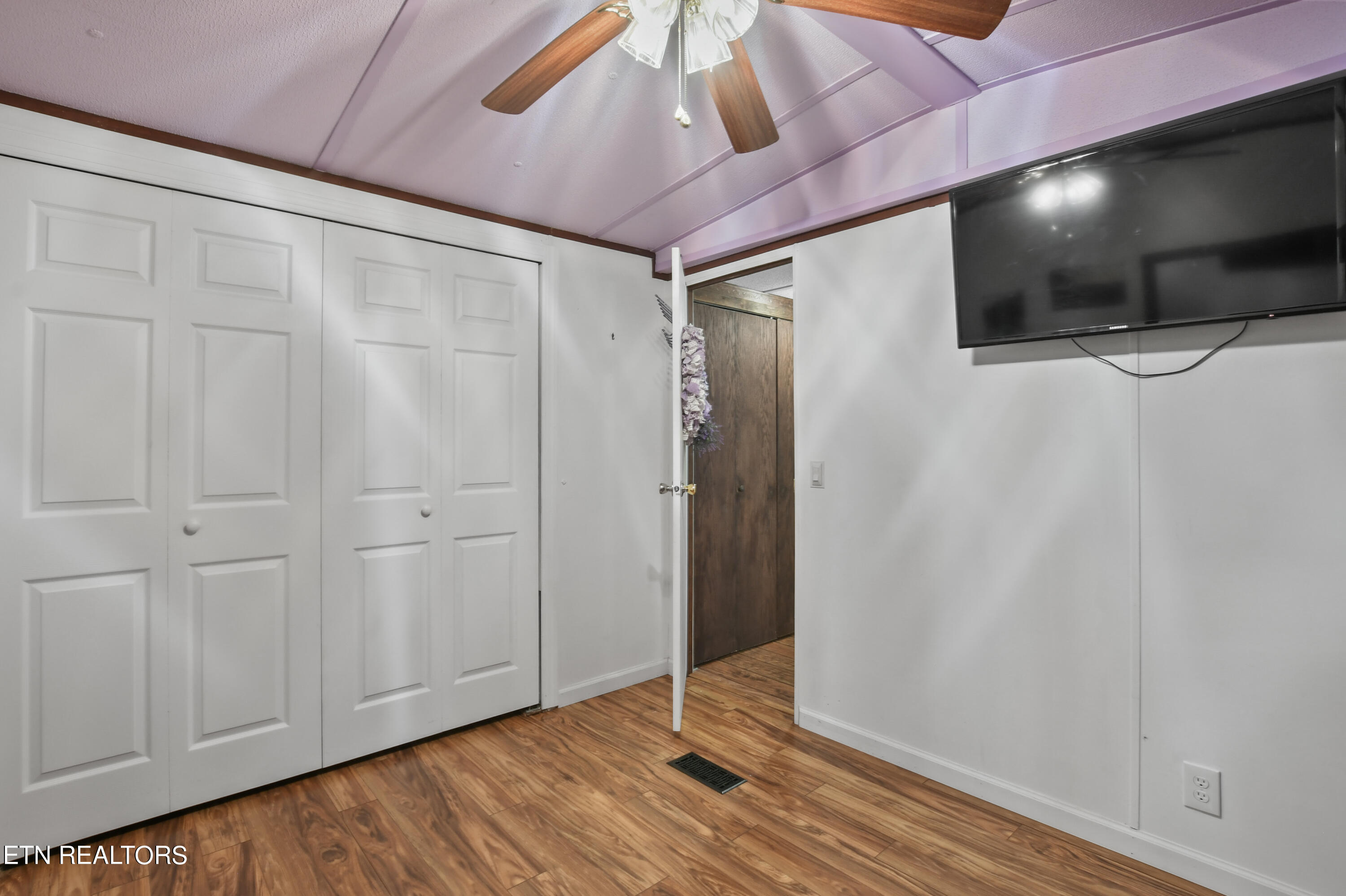 128 Davis Rd, LaFollette