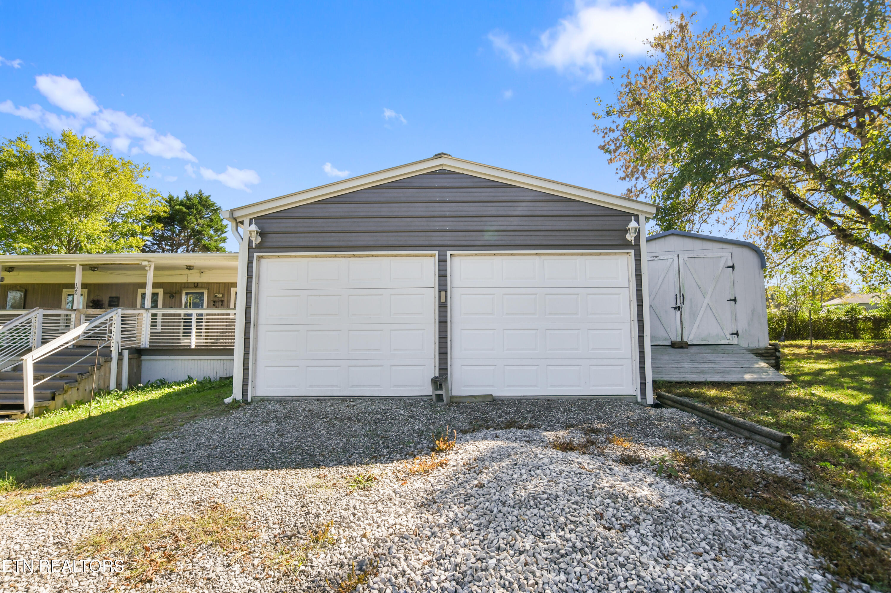 128 Davis Rd, LaFollette