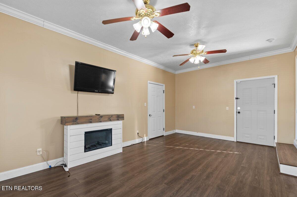 132 Gladefield Drive, LaFollette