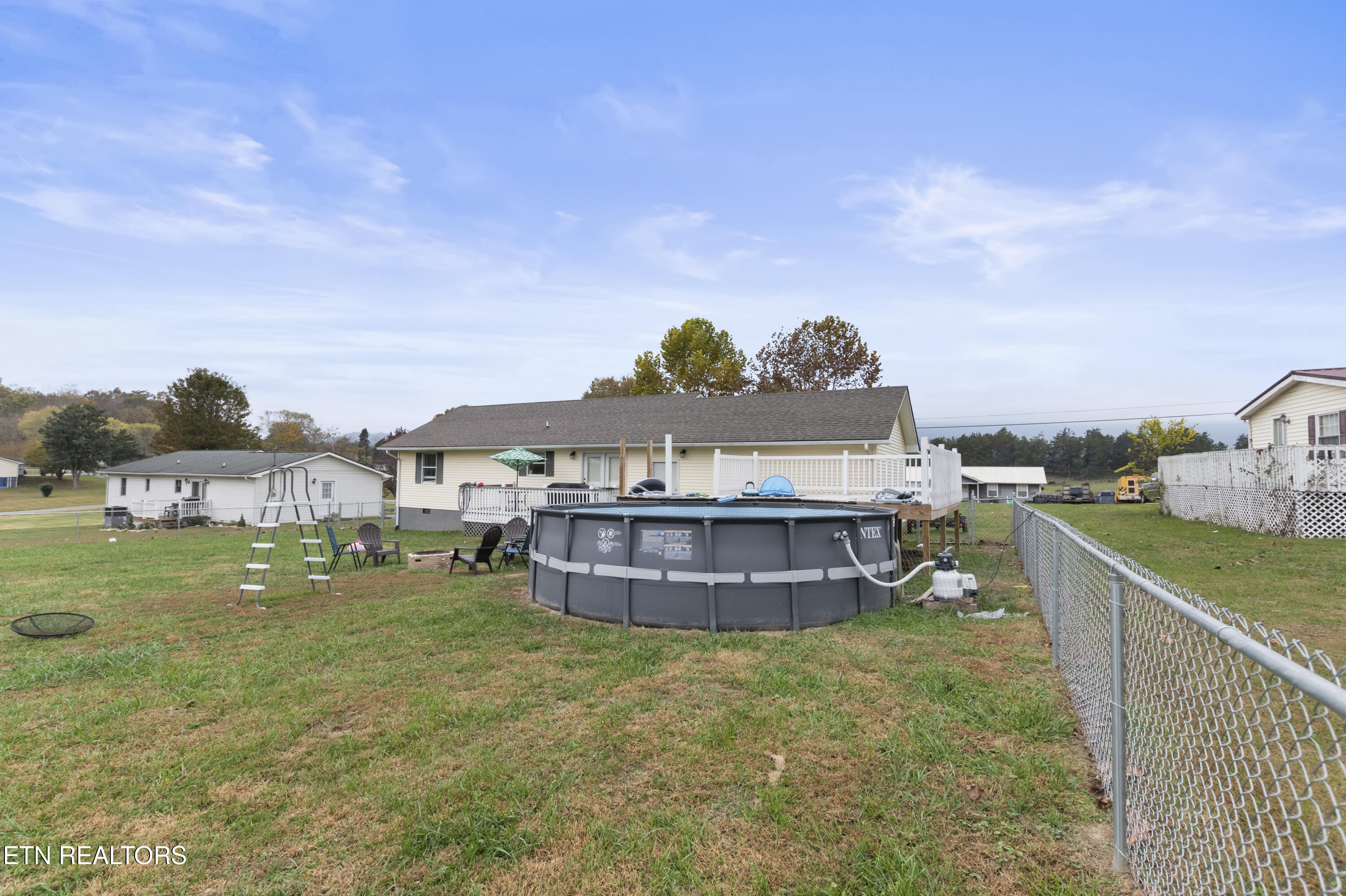 132 Gladefield Drive, LaFollette