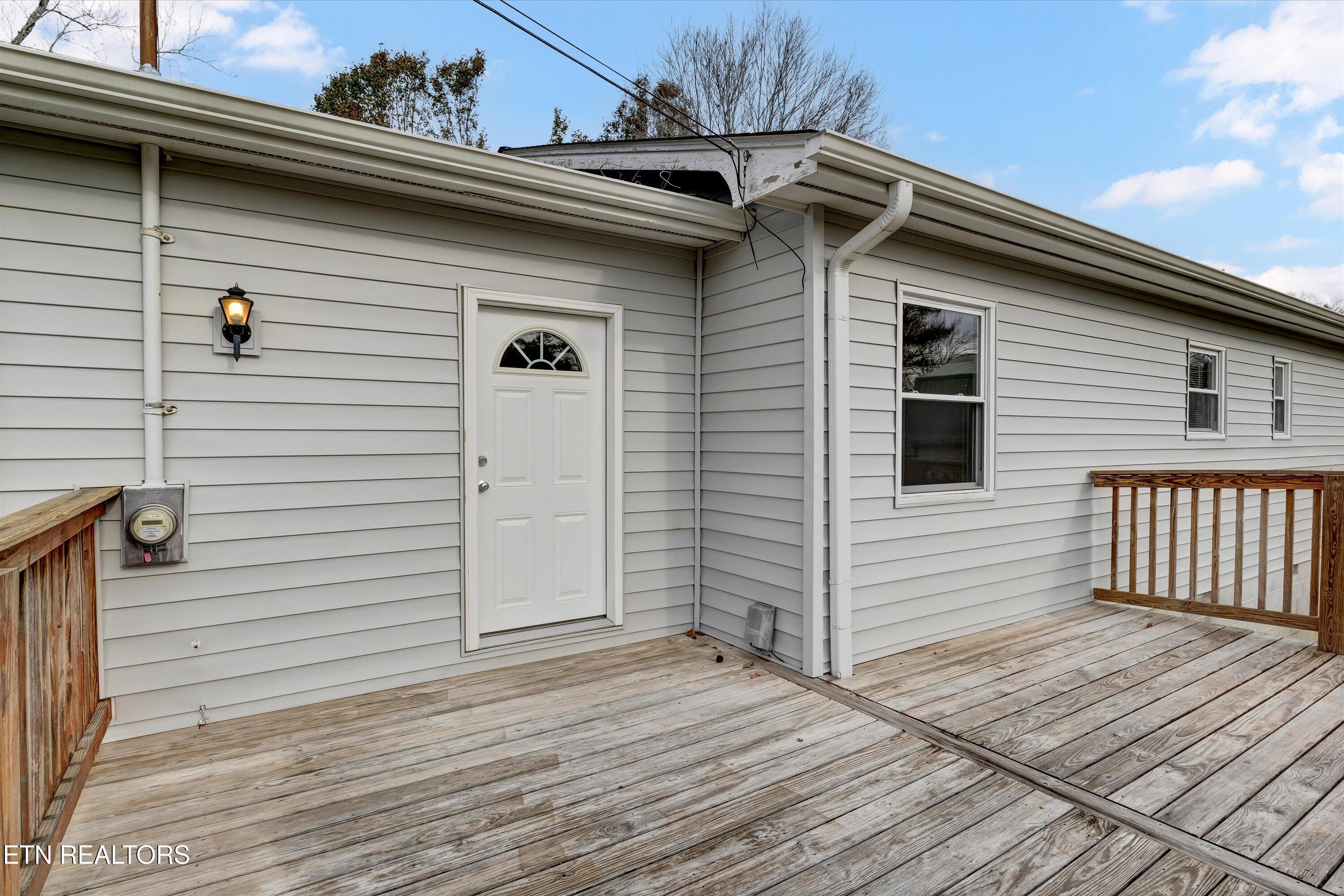 1622 Back Valley Rd, LaFollette