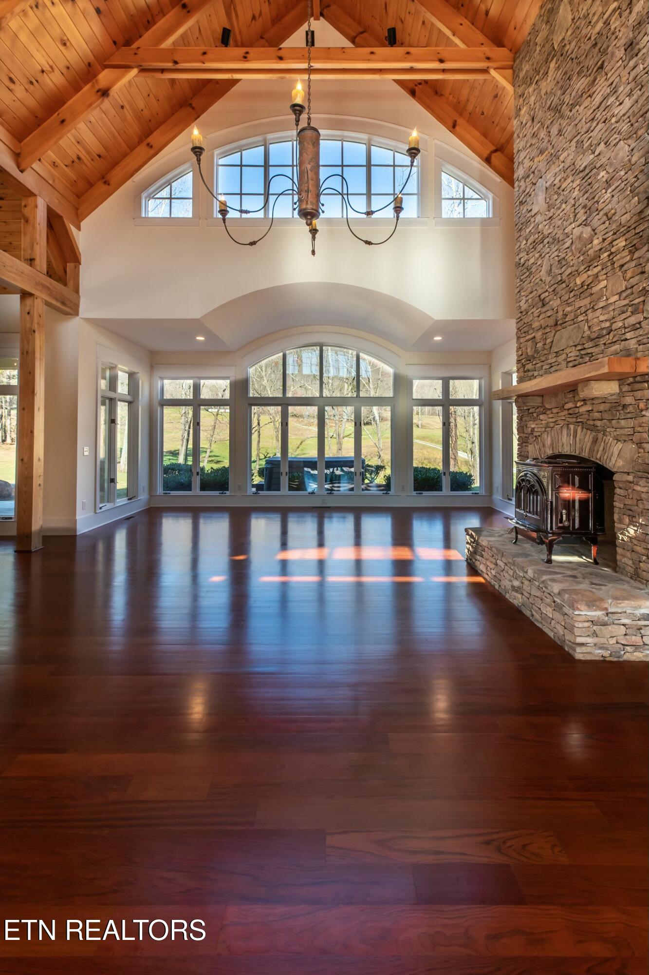 298 Butter and Egg Rd