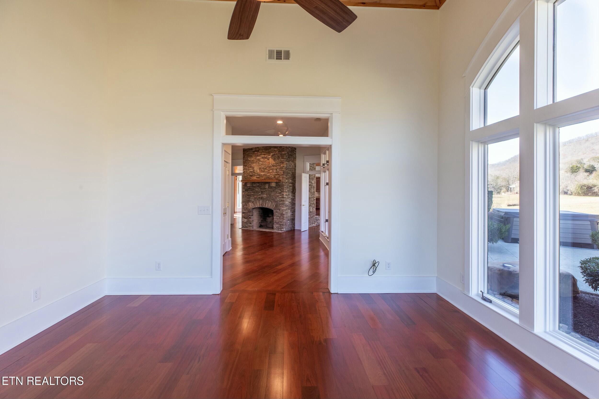 298 Butter and Egg Rd