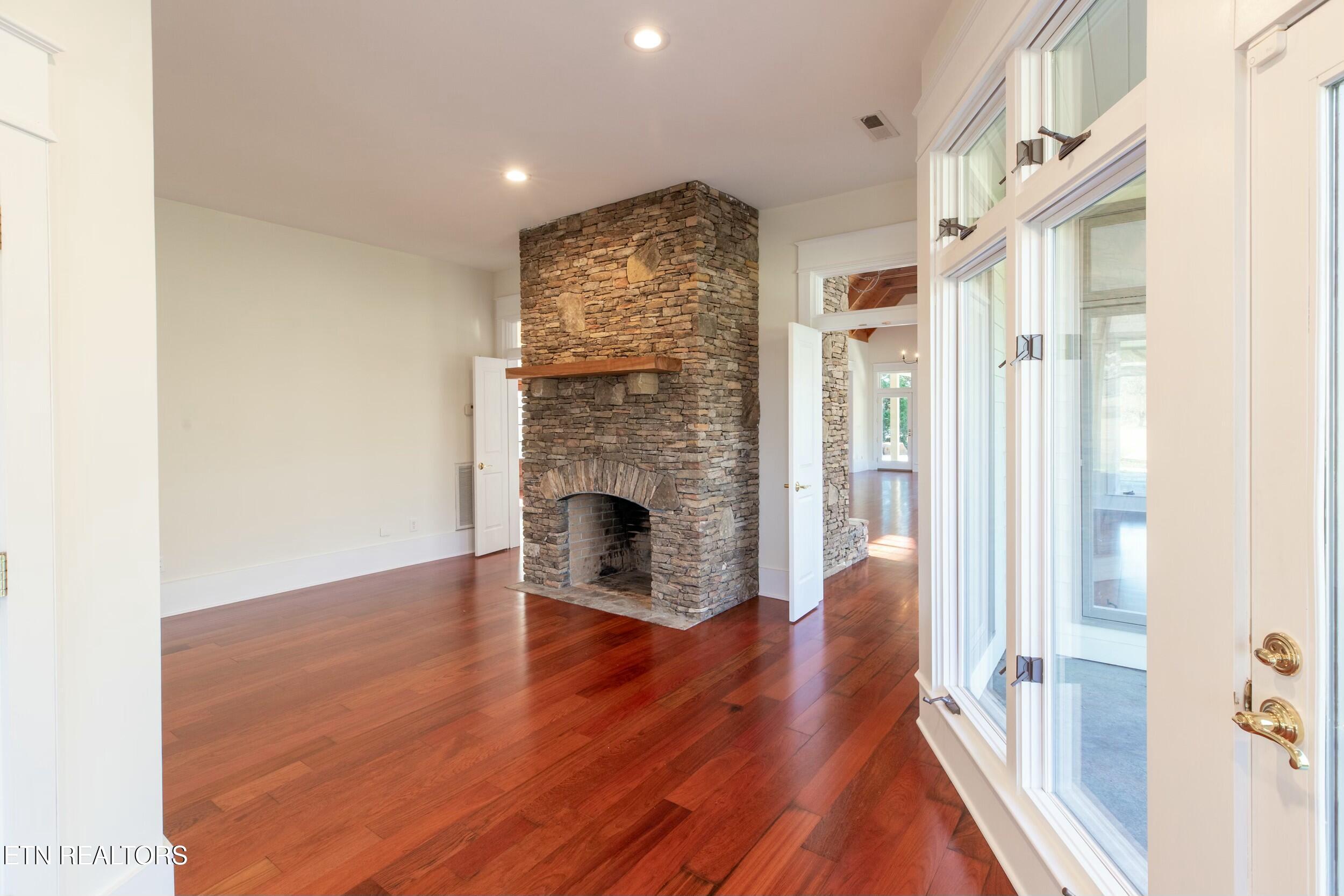 298 Butter and Egg Rd