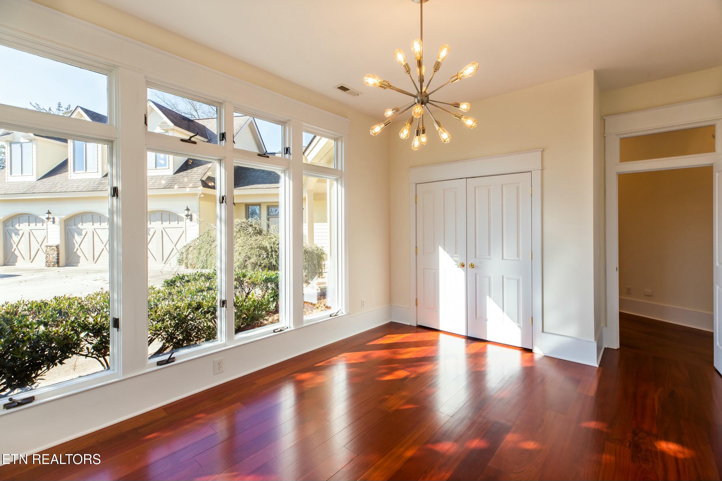 298 Butter and Egg Rd