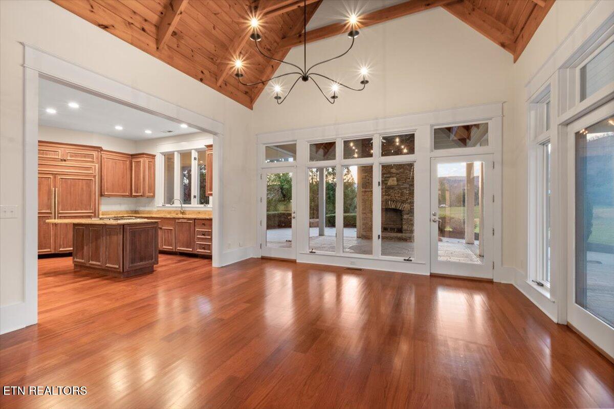 298 Butter and Egg Rd