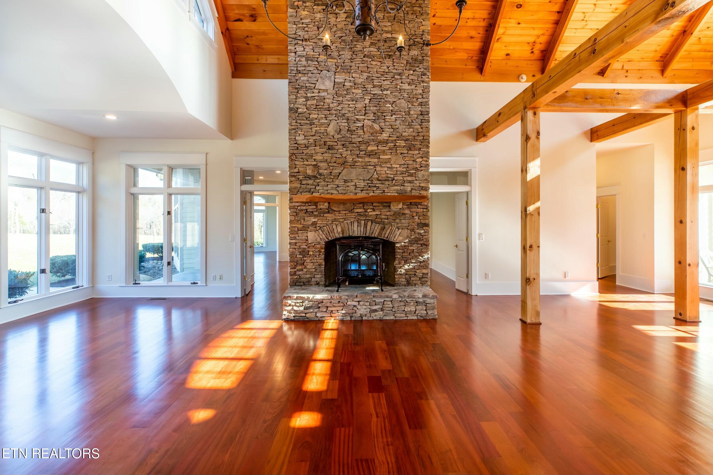 298 Butter and Egg Rd