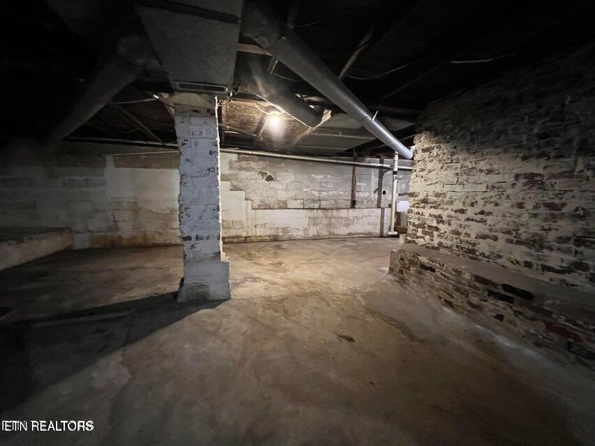 121 Sexton Lane