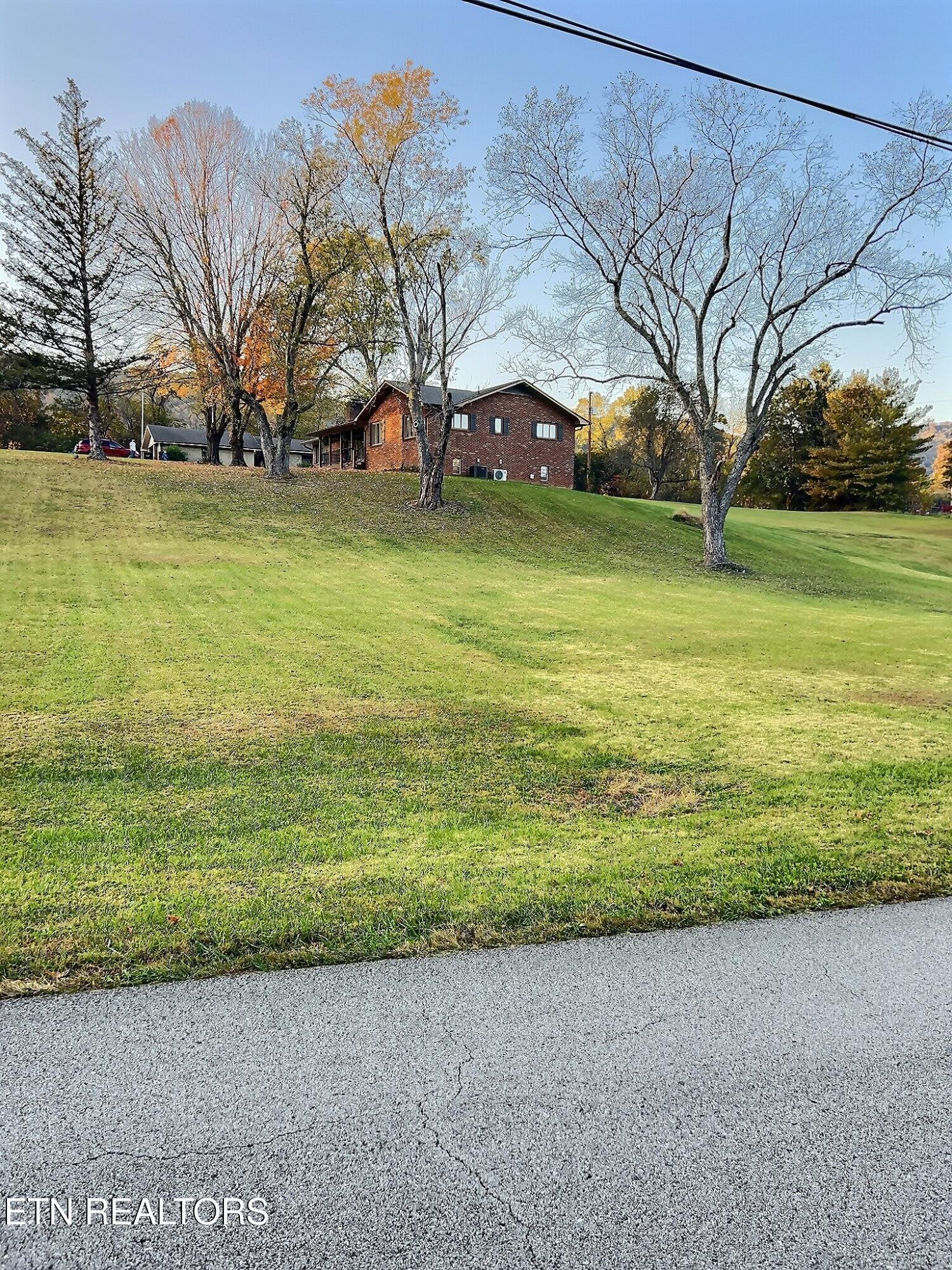 1642 Old Jacksboro Hwy, LaFollette