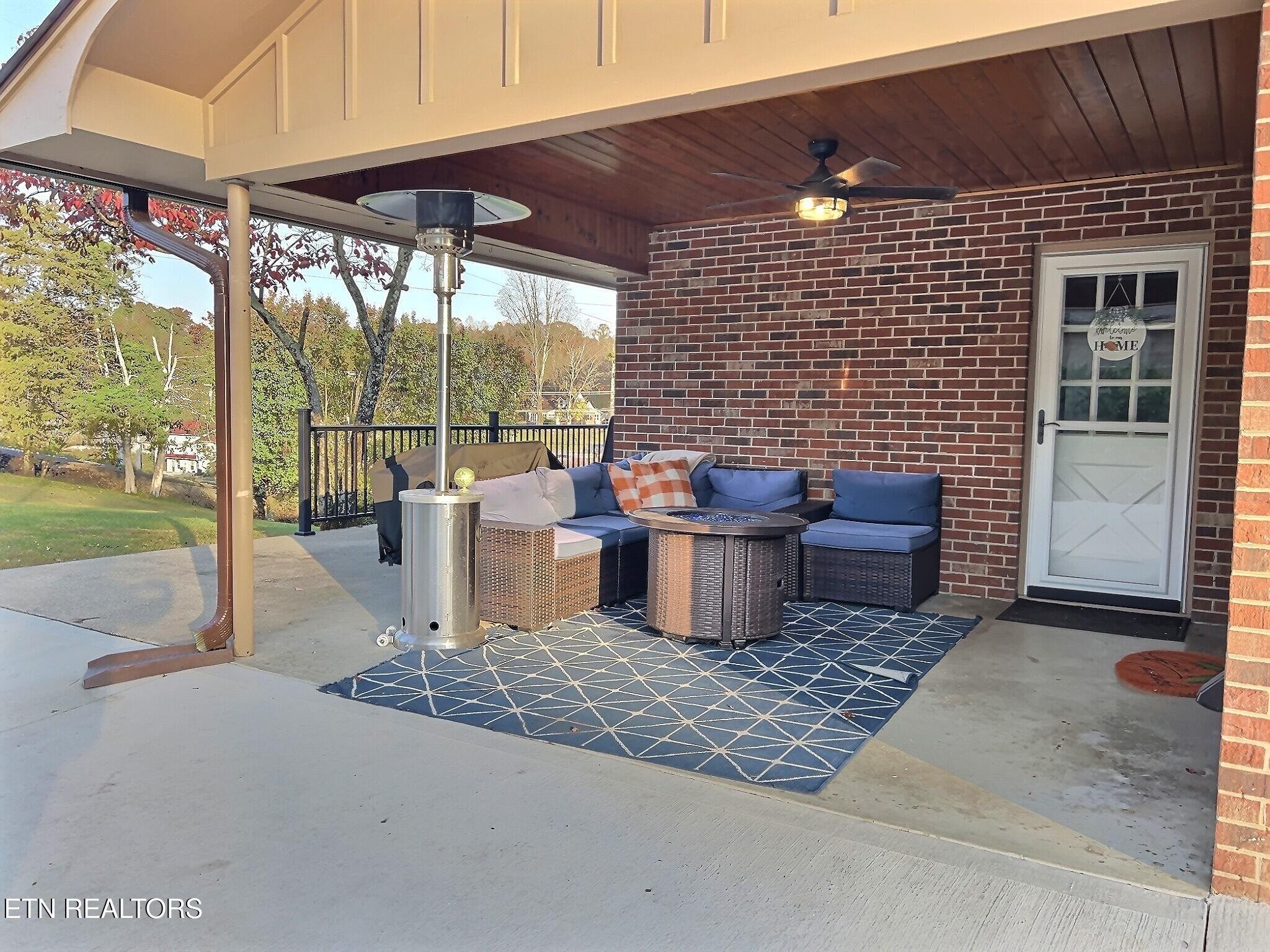 1642 Old Jacksboro Hwy, LaFollette