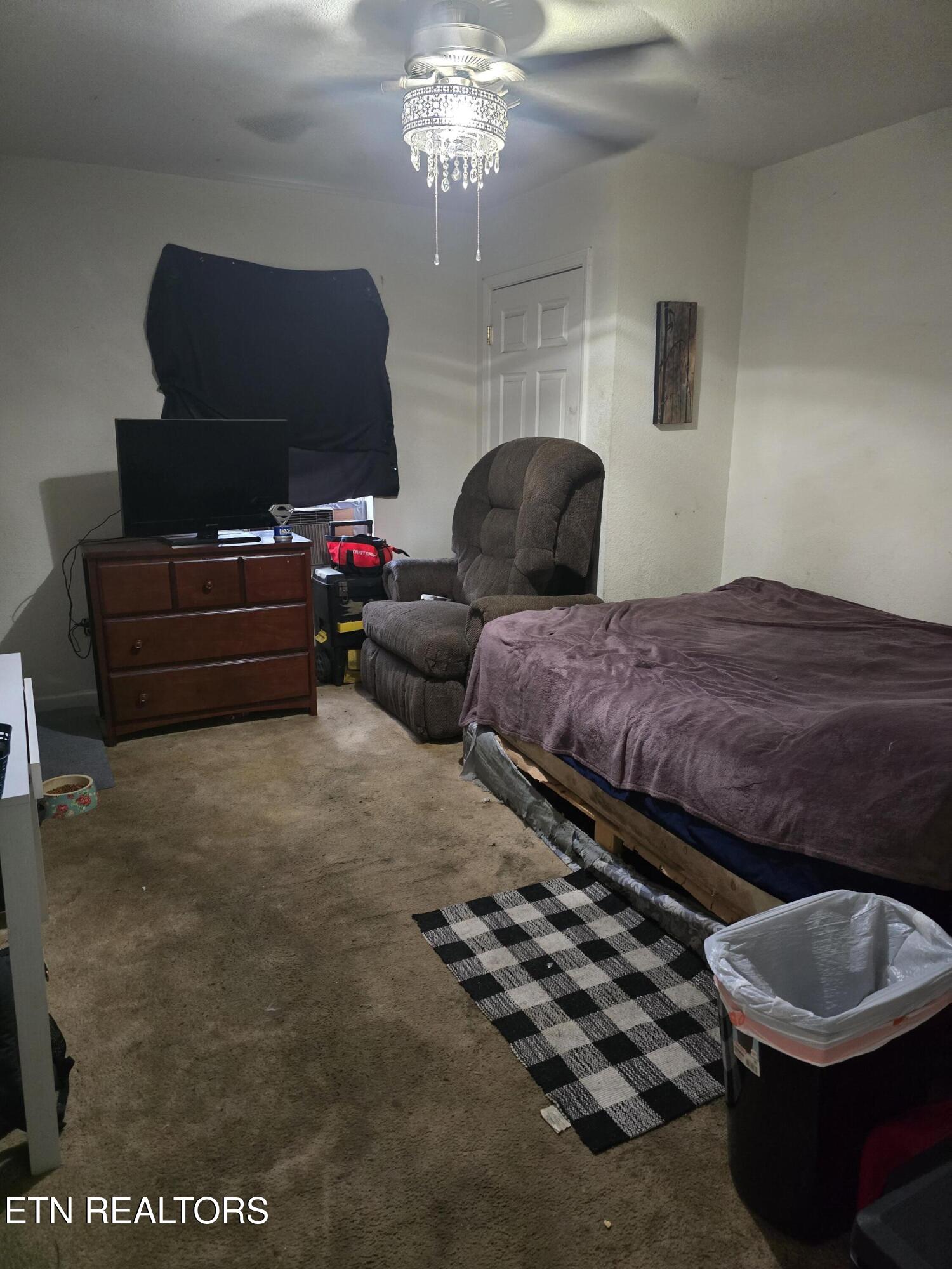 206 Sandy HIll Rd, LaFollette