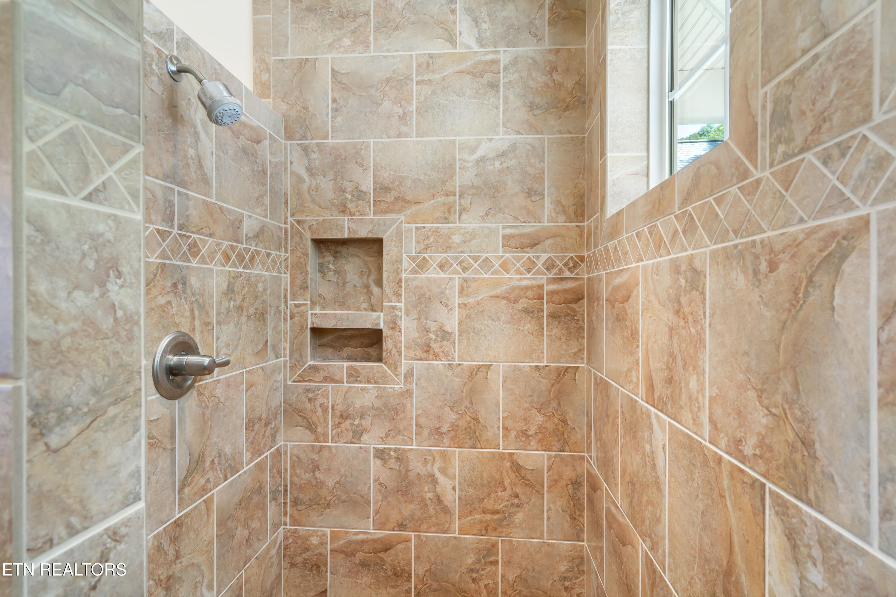 479 Bankwood Lane, LaFollette