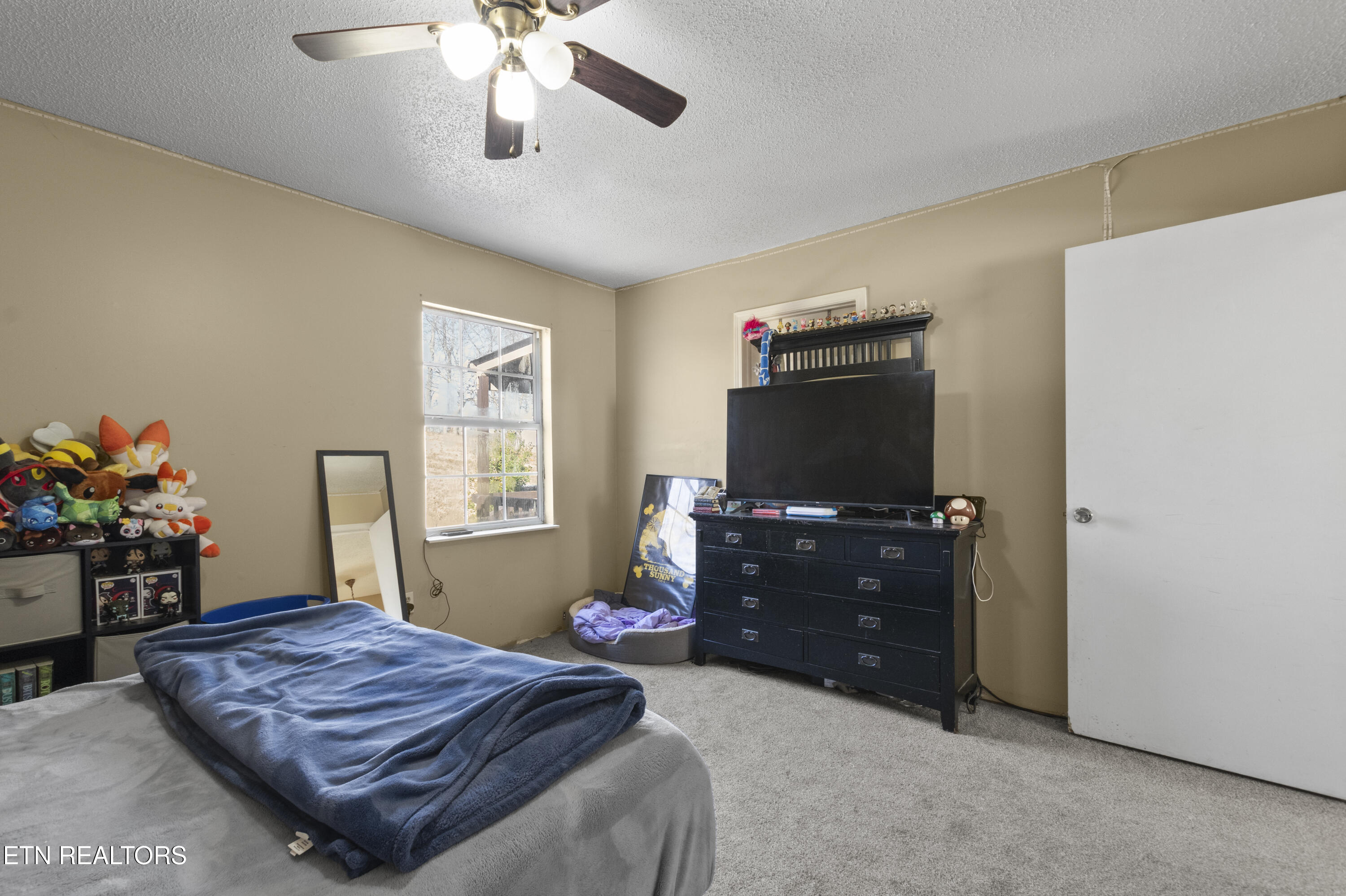 320 Hollifield Drive