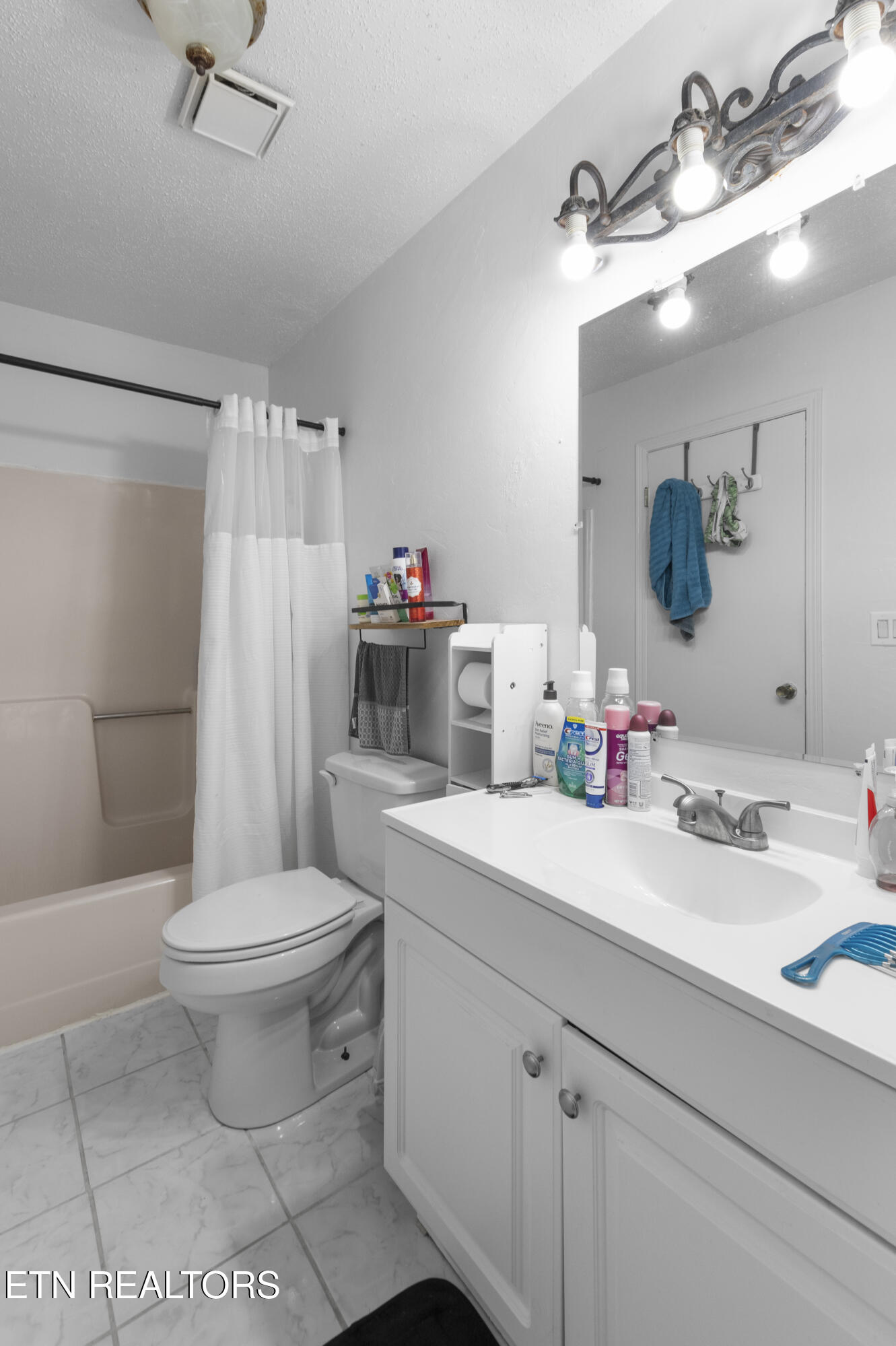 320 Hollifield Drive