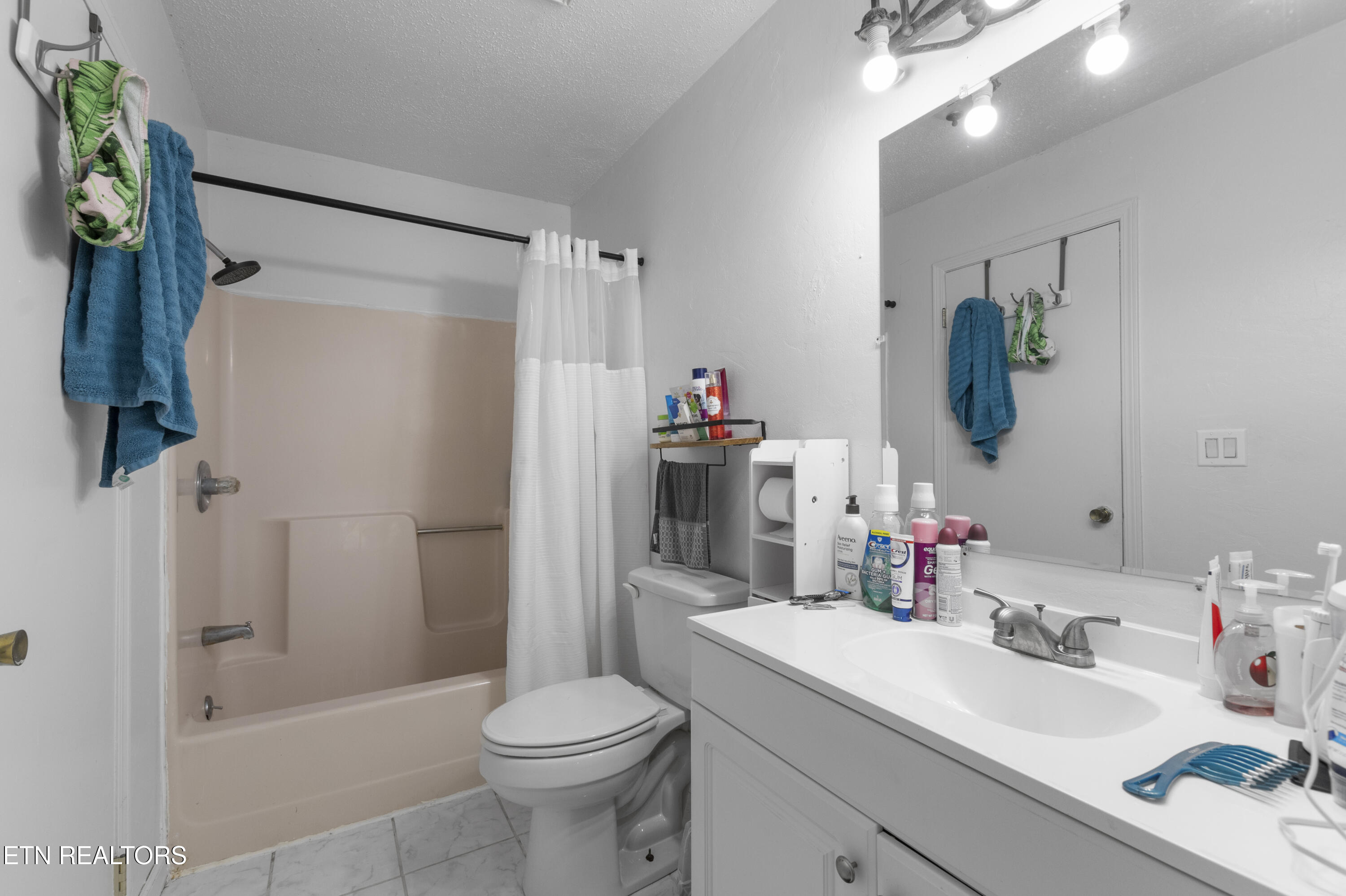 320 Hollifield Drive