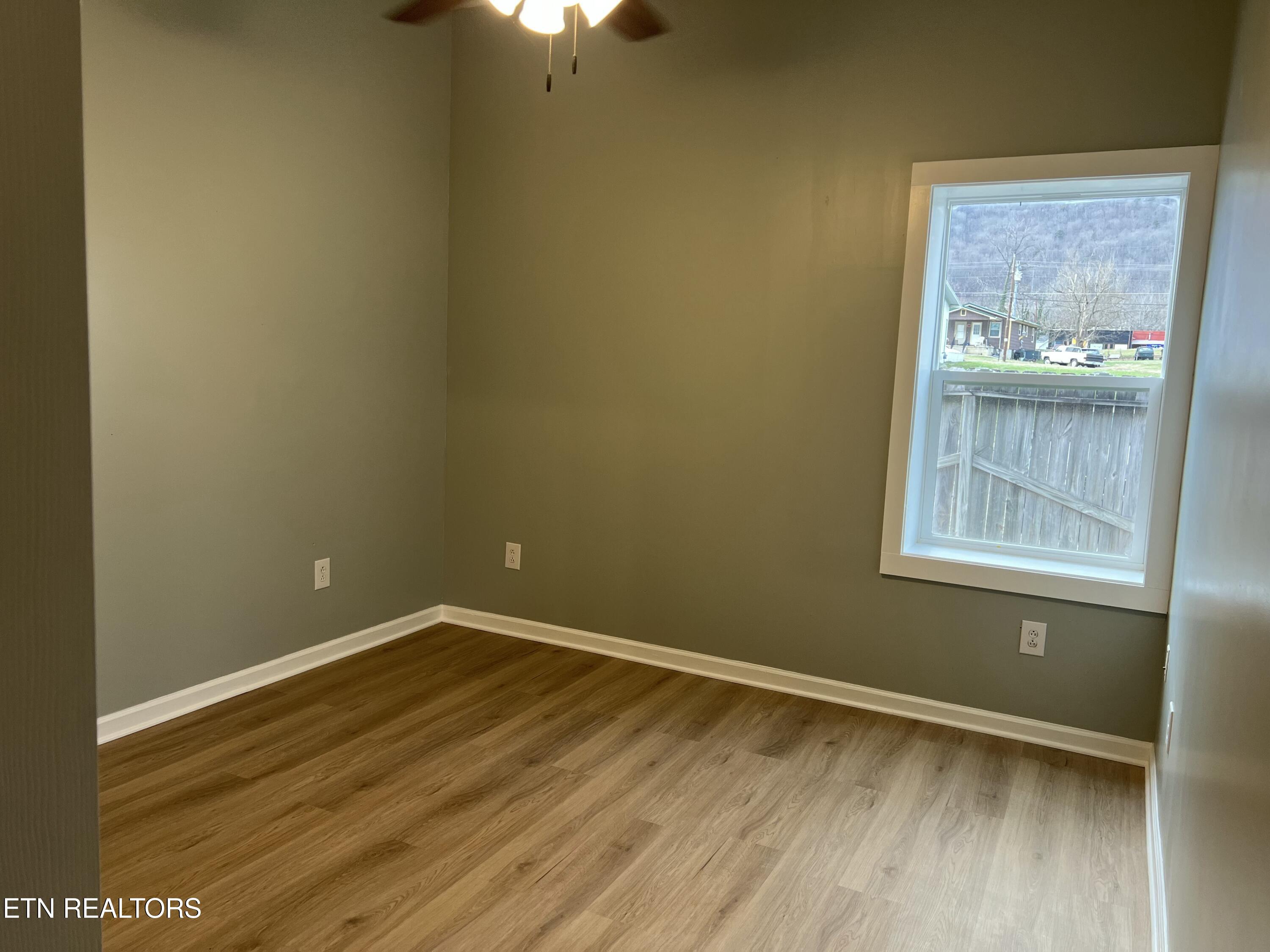 605 W Beech St, 103, LaFollette Unit: 103