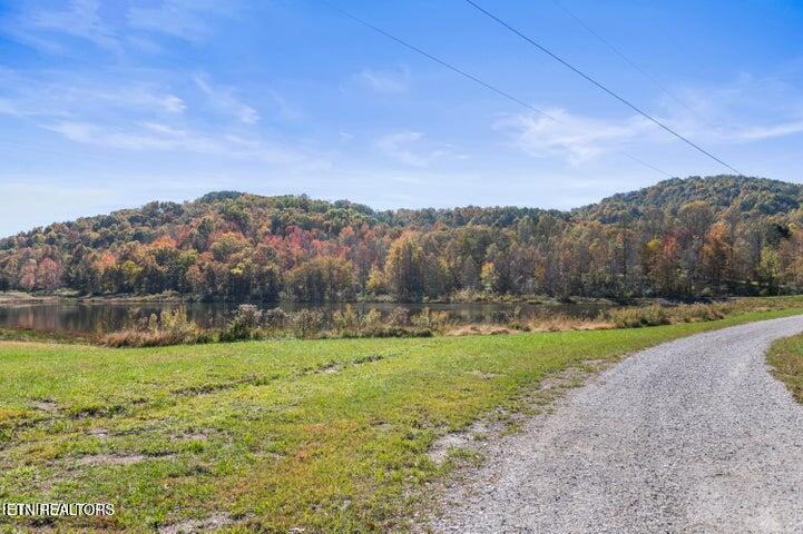 4601 White Oak Rd