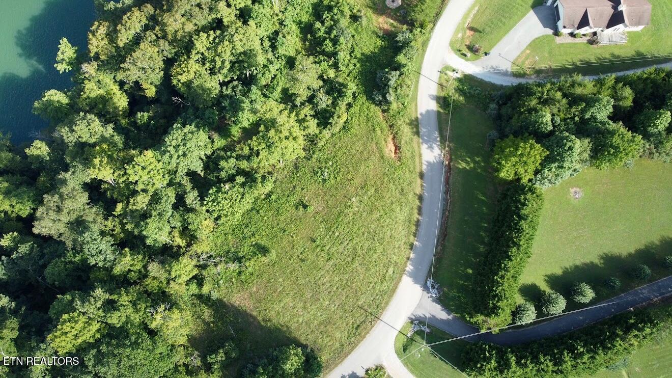 Mariner Point Rd, LaFollette