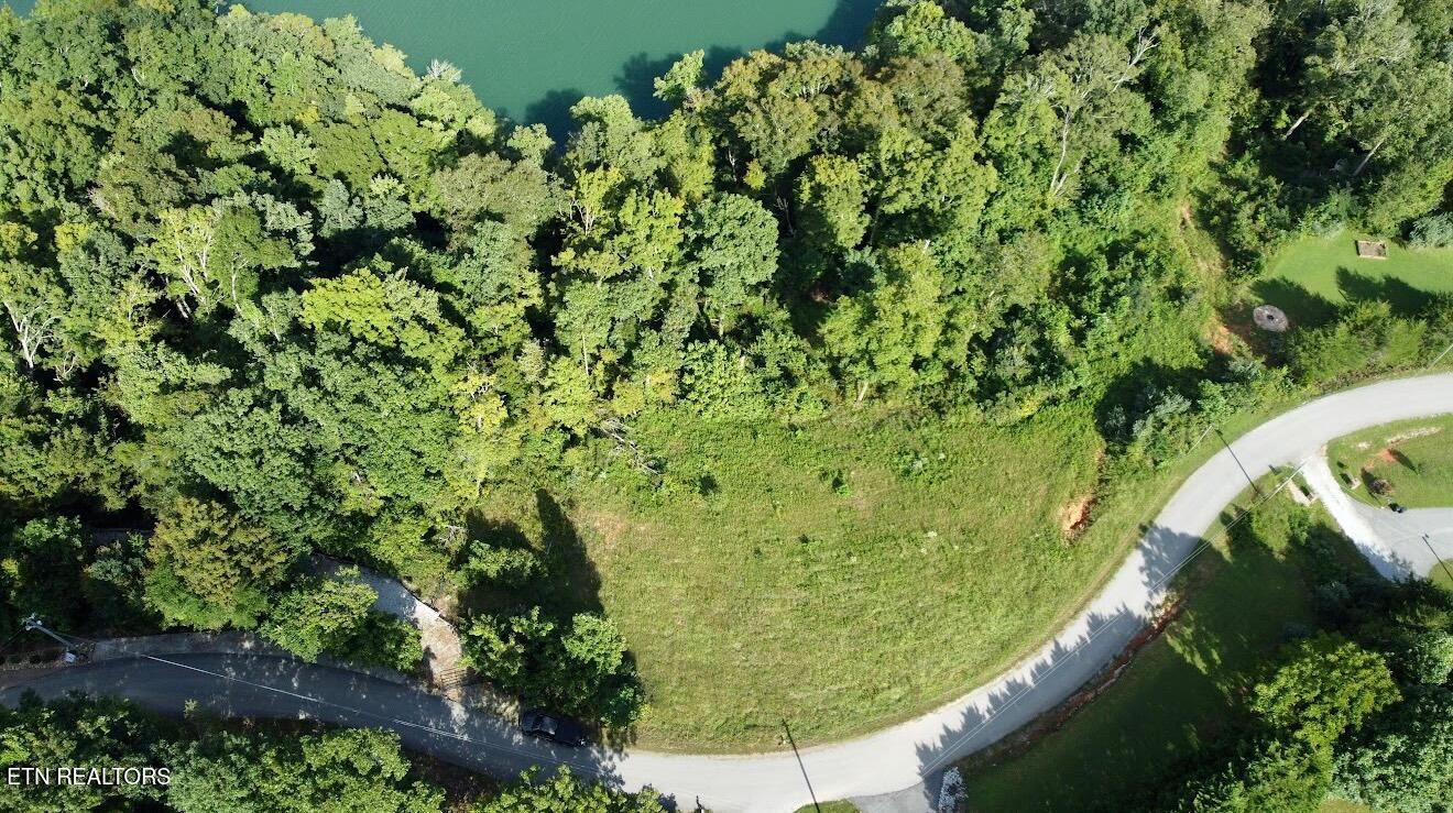 Mariner Point Rd, LaFollette