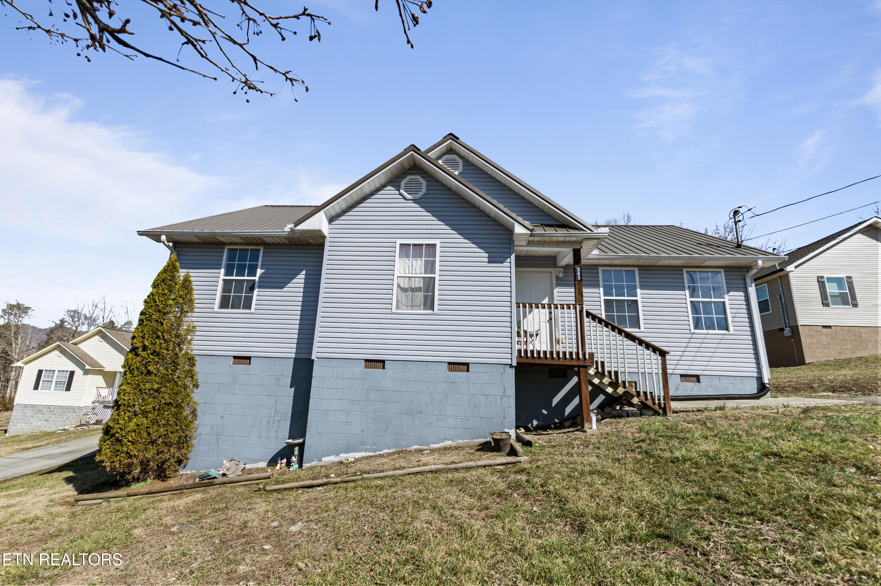 243 Sandy Hill Rd, LaFollette