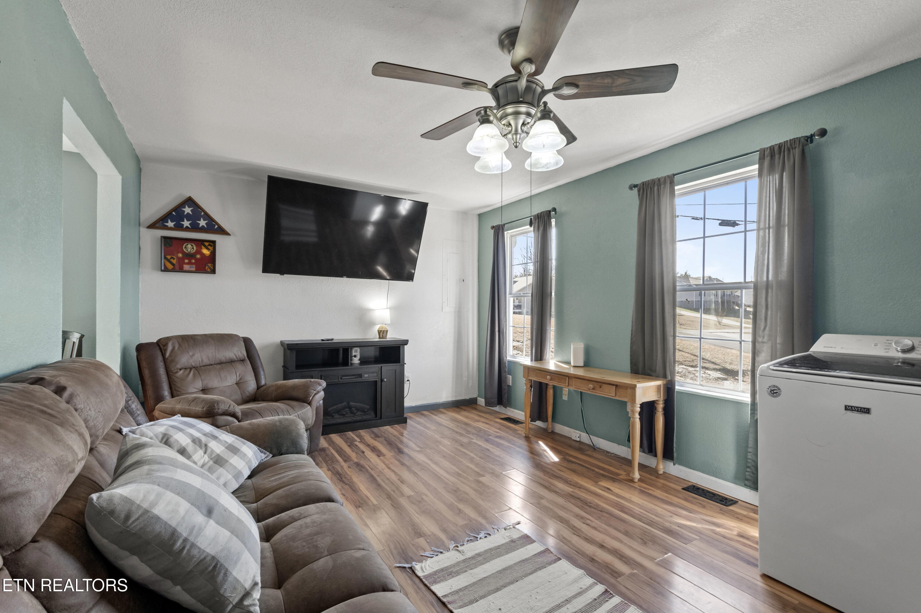 243 Sandy Hill Rd, LaFollette