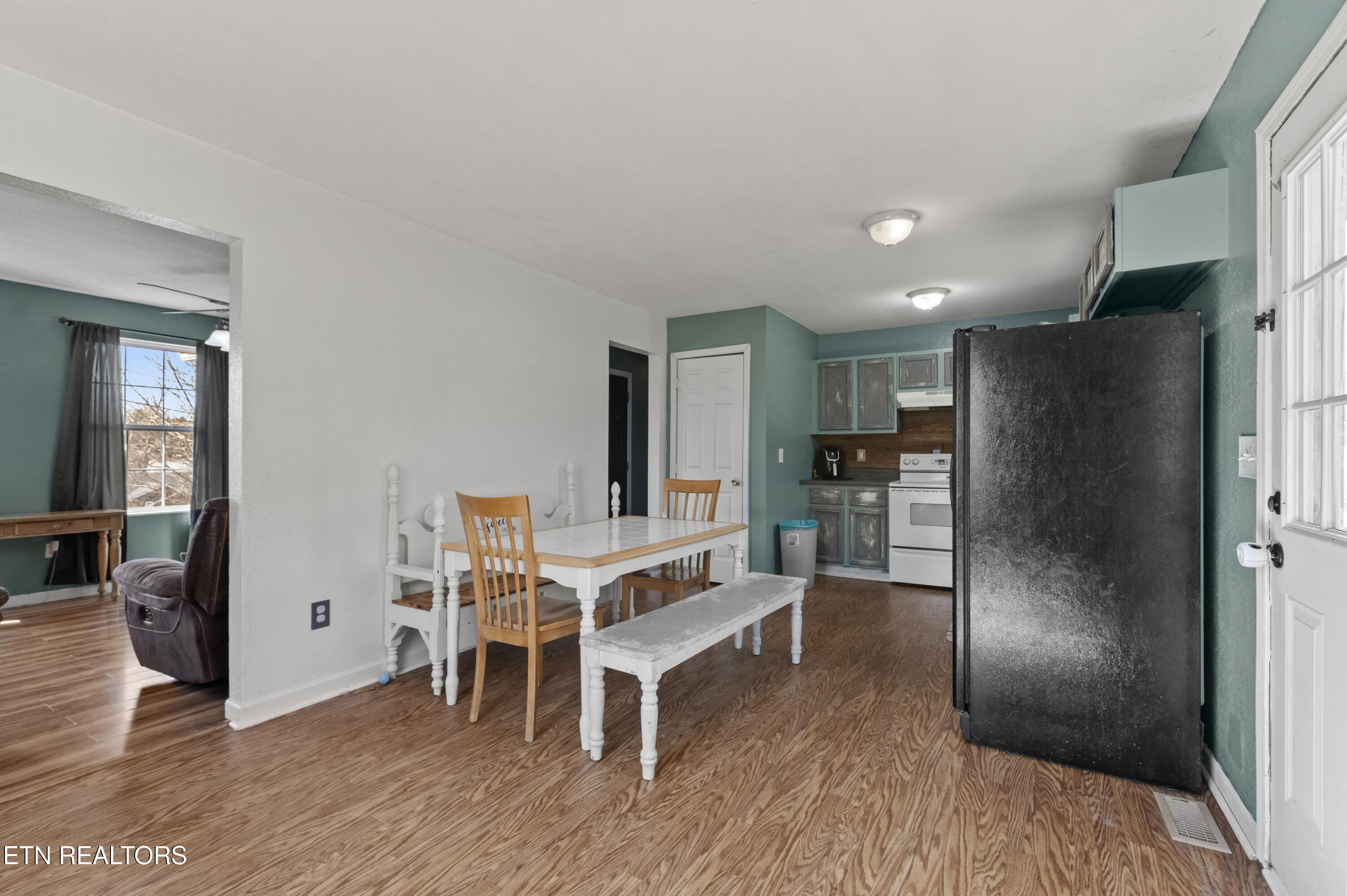 243 Sandy Hill Rd, LaFollette