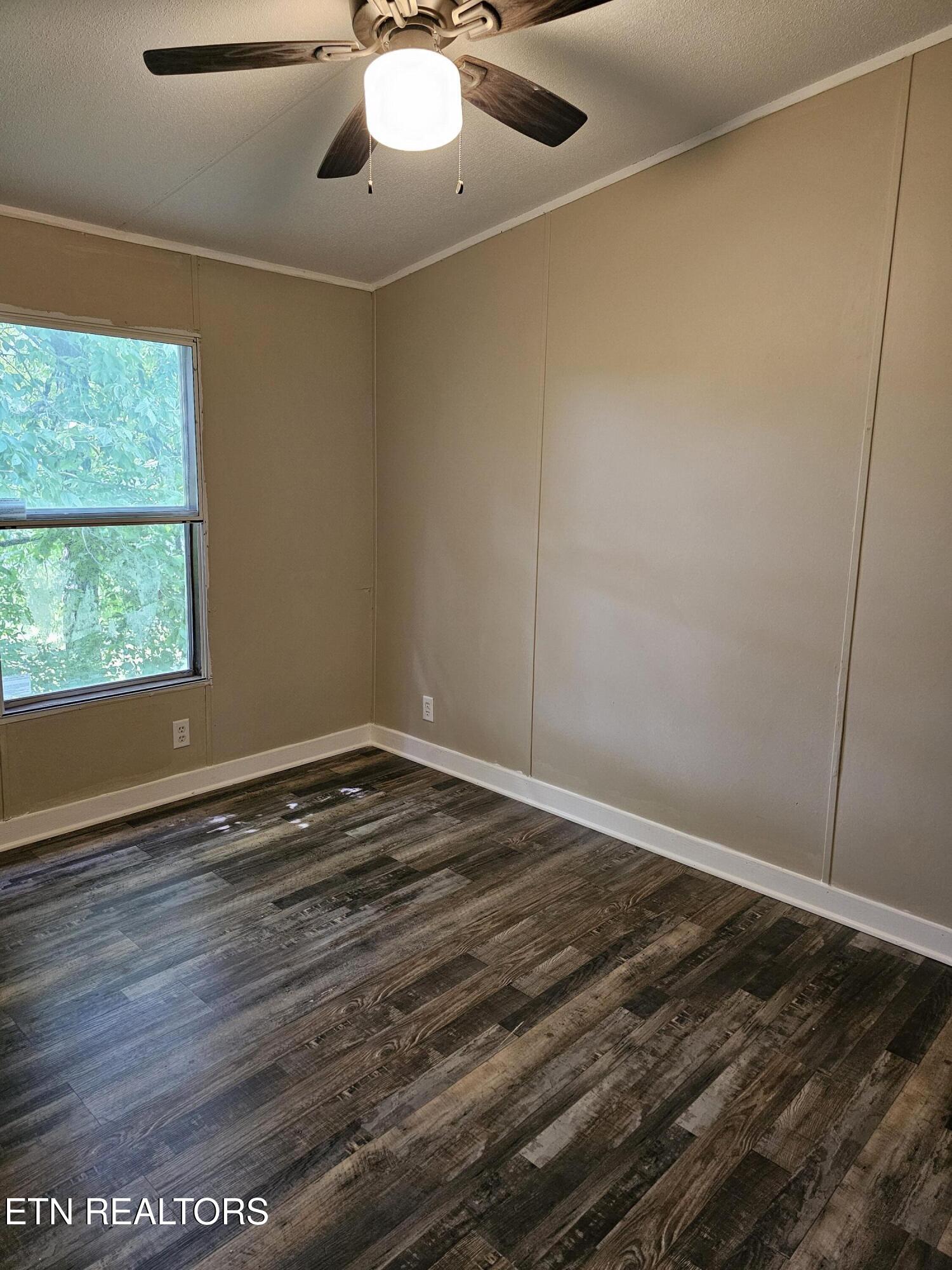 277 Coolidge Rd, LaFollette