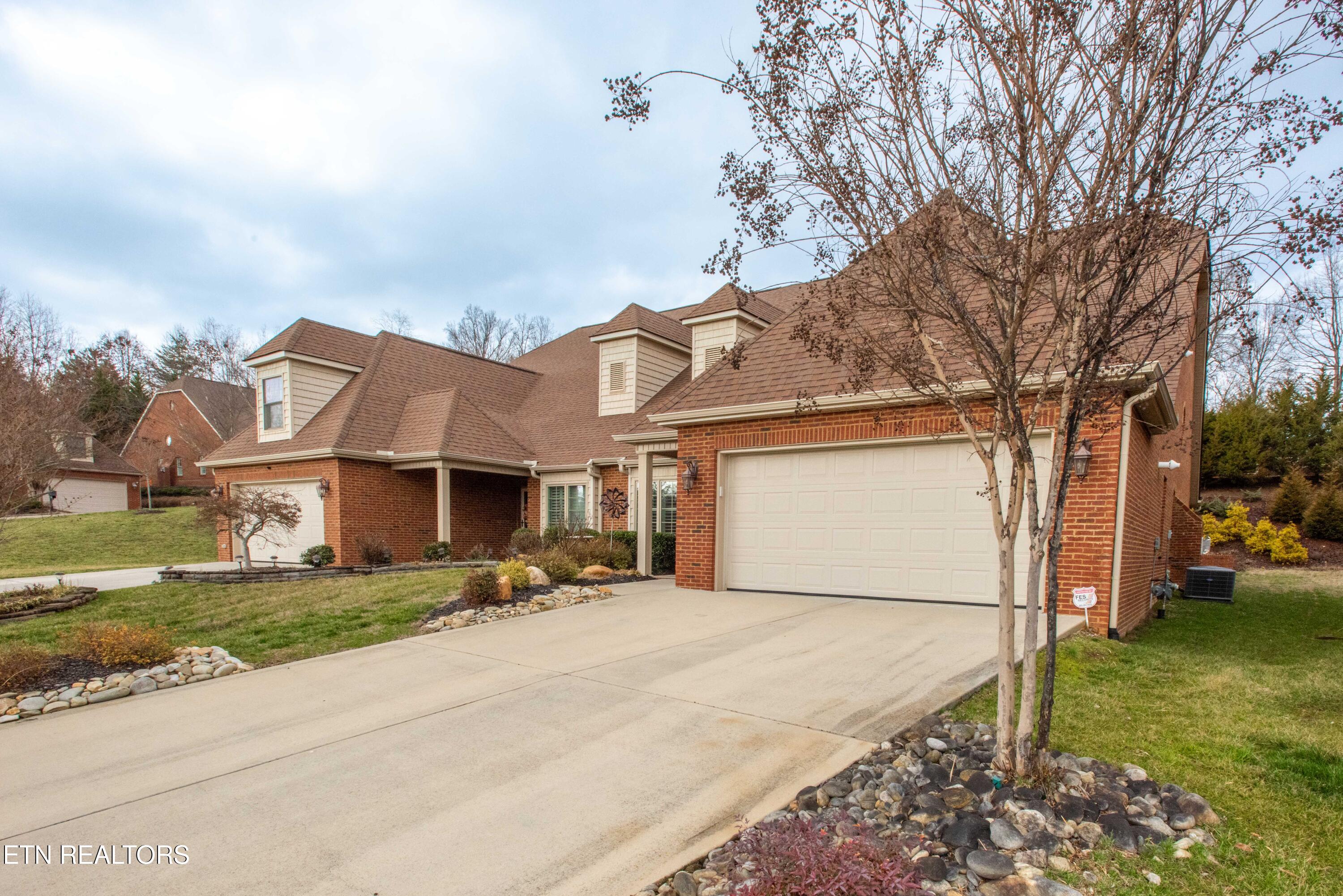 2504 Maple Branch Lane