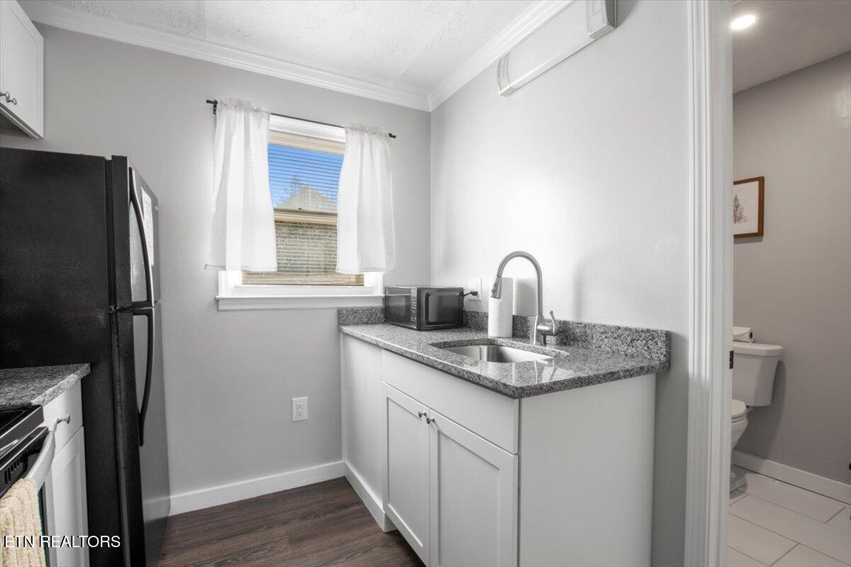 508 E Central Ave, LaFollette