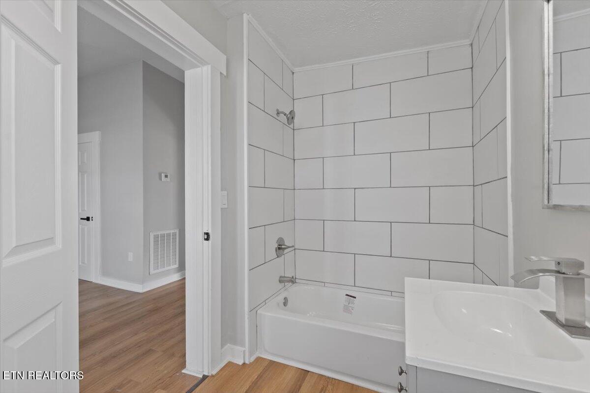 508 E Central Ave, LaFollette