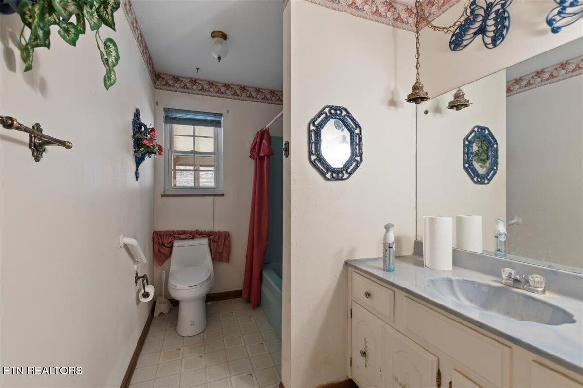 538 Old Lake City Hwy