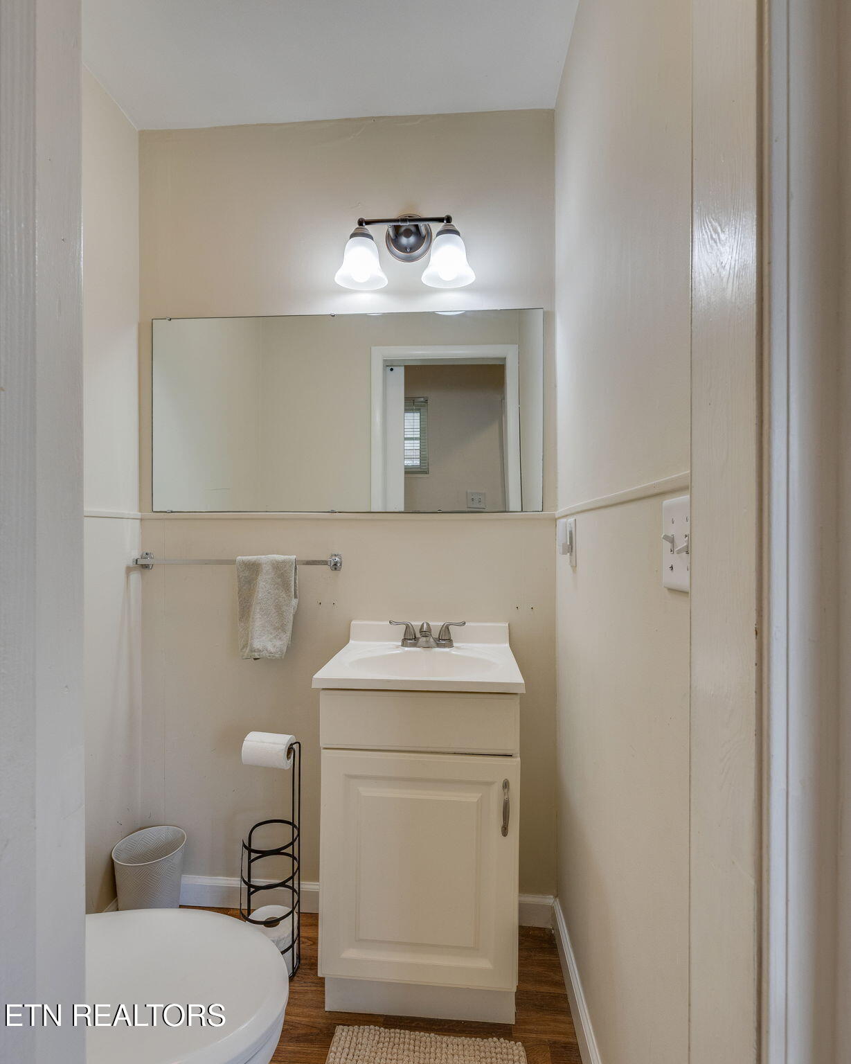 5600 Lon Roberts Drive