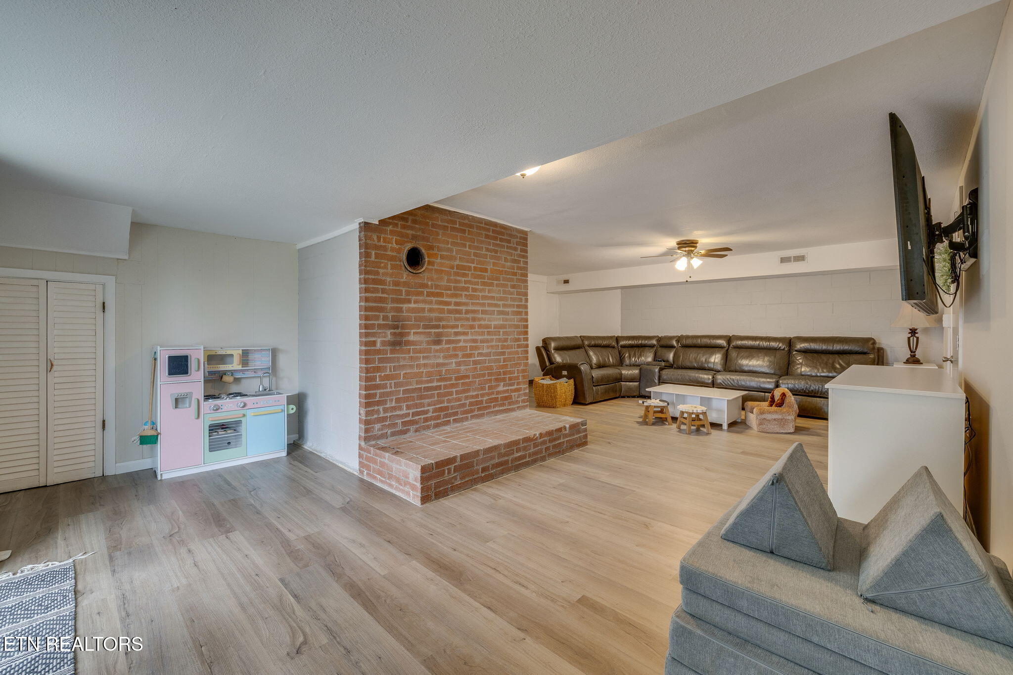 5600 Lon Roberts Drive