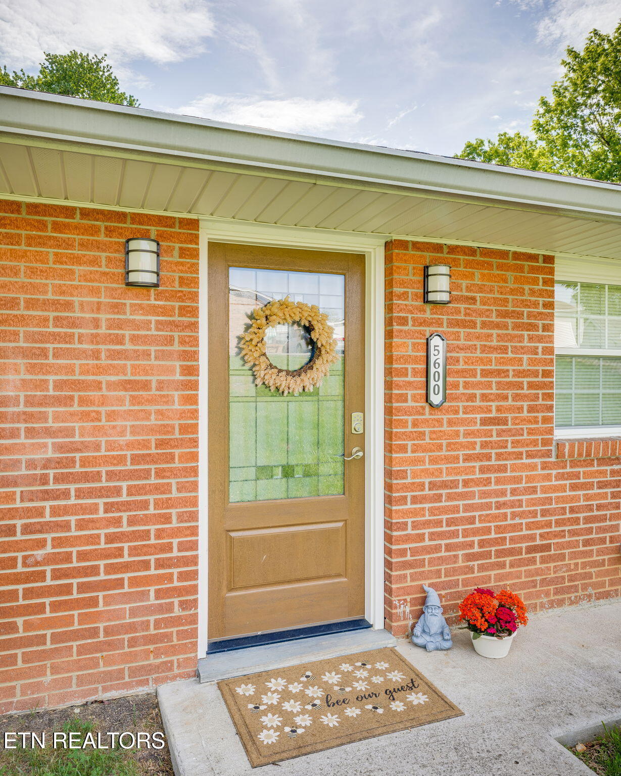 5600 Lon Roberts Drive