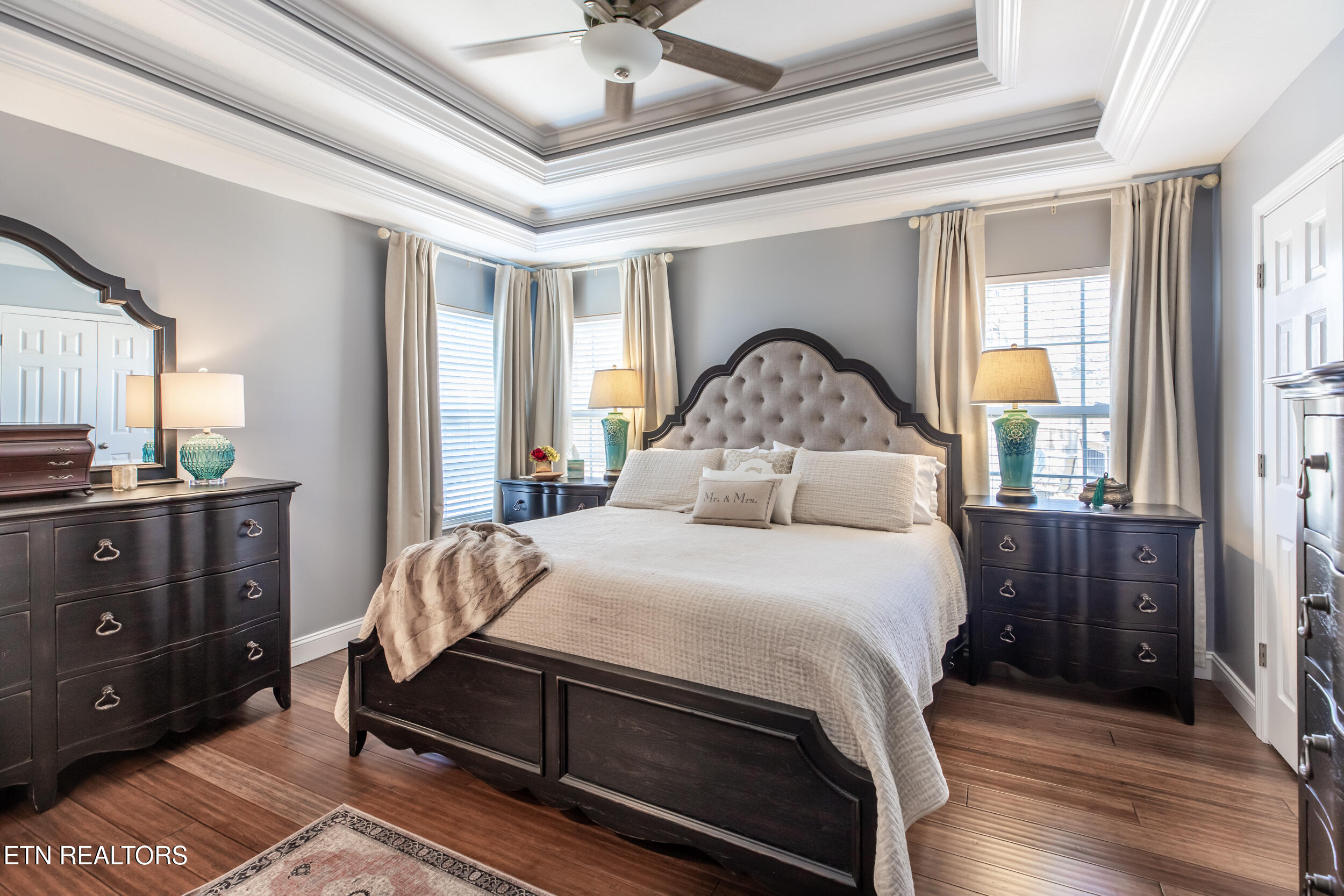 725 Chamberlain Manor Way