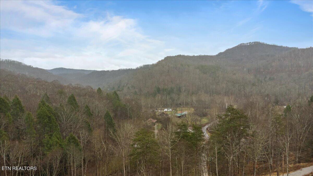 211 Big Four Rd, LaFollette