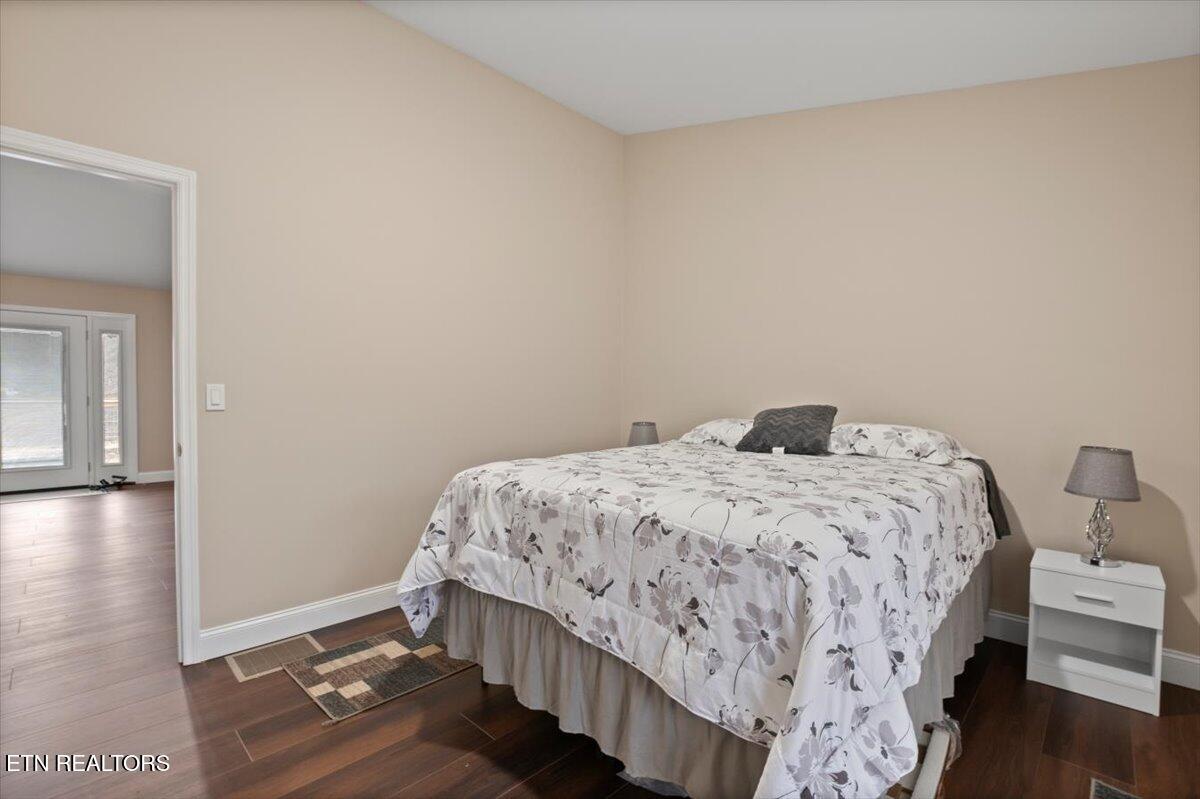 211 Big Four Rd, LaFollette