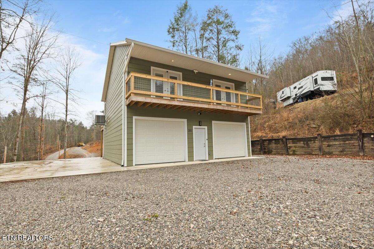 211 Big Four Rd, LaFollette