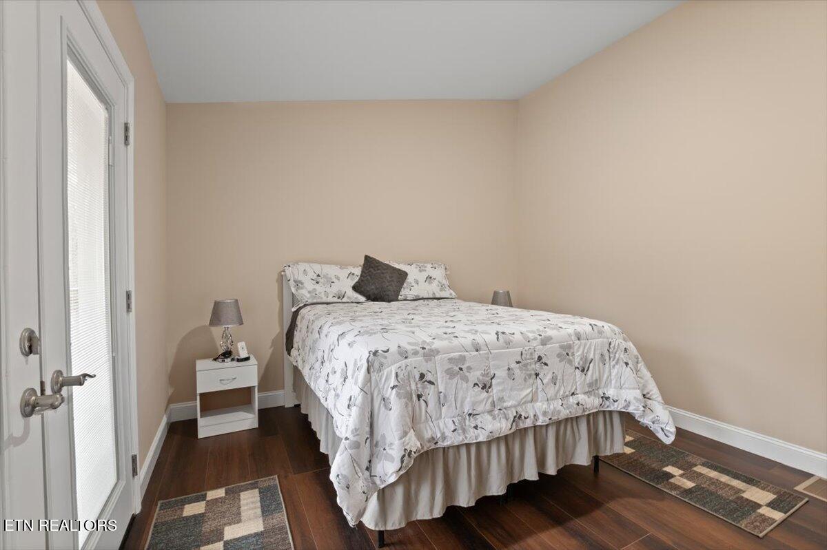 211 Big Four Rd, LaFollette