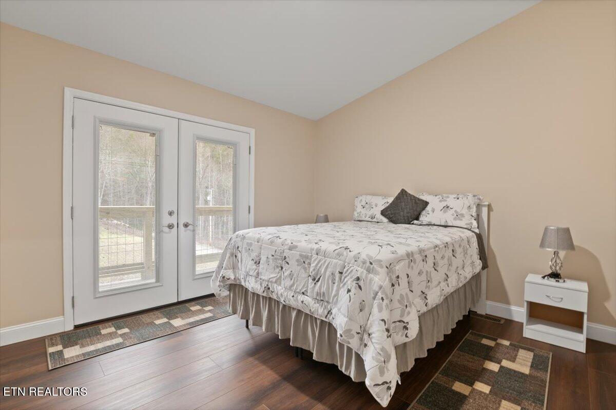 211 Big Four Rd, LaFollette