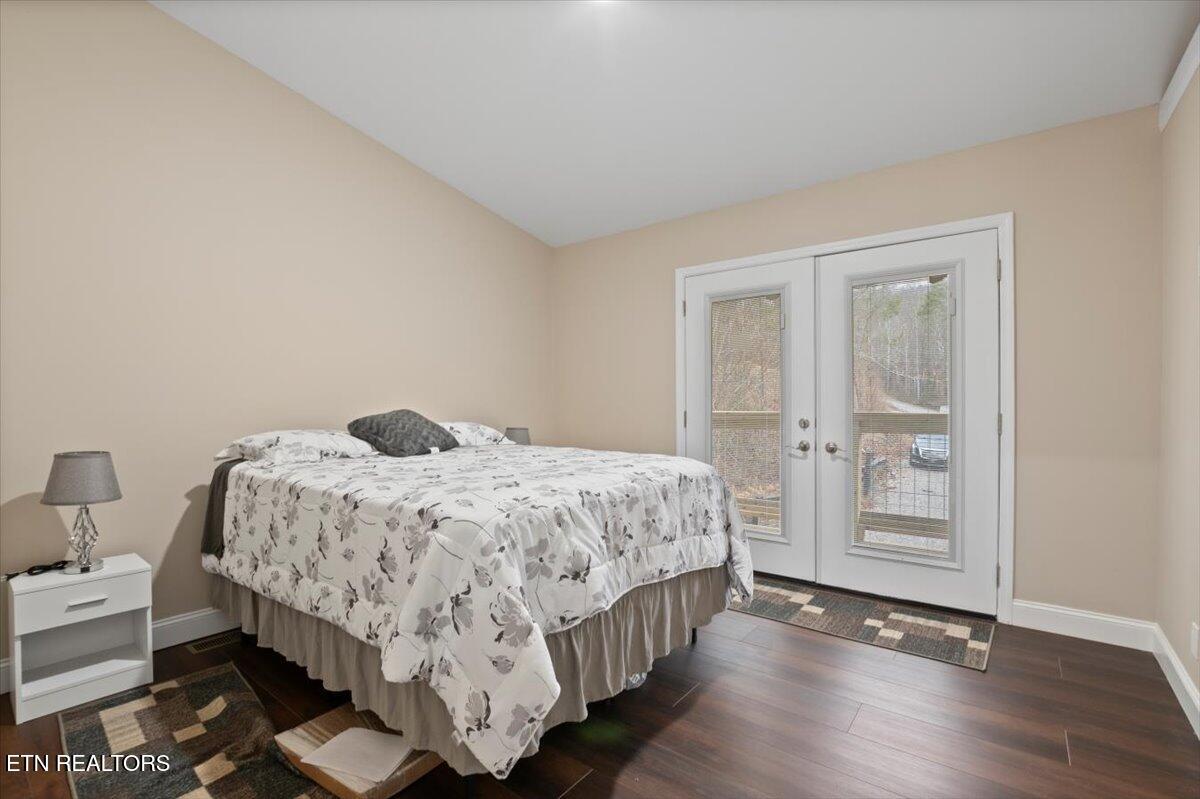 211 Big Four Rd, LaFollette