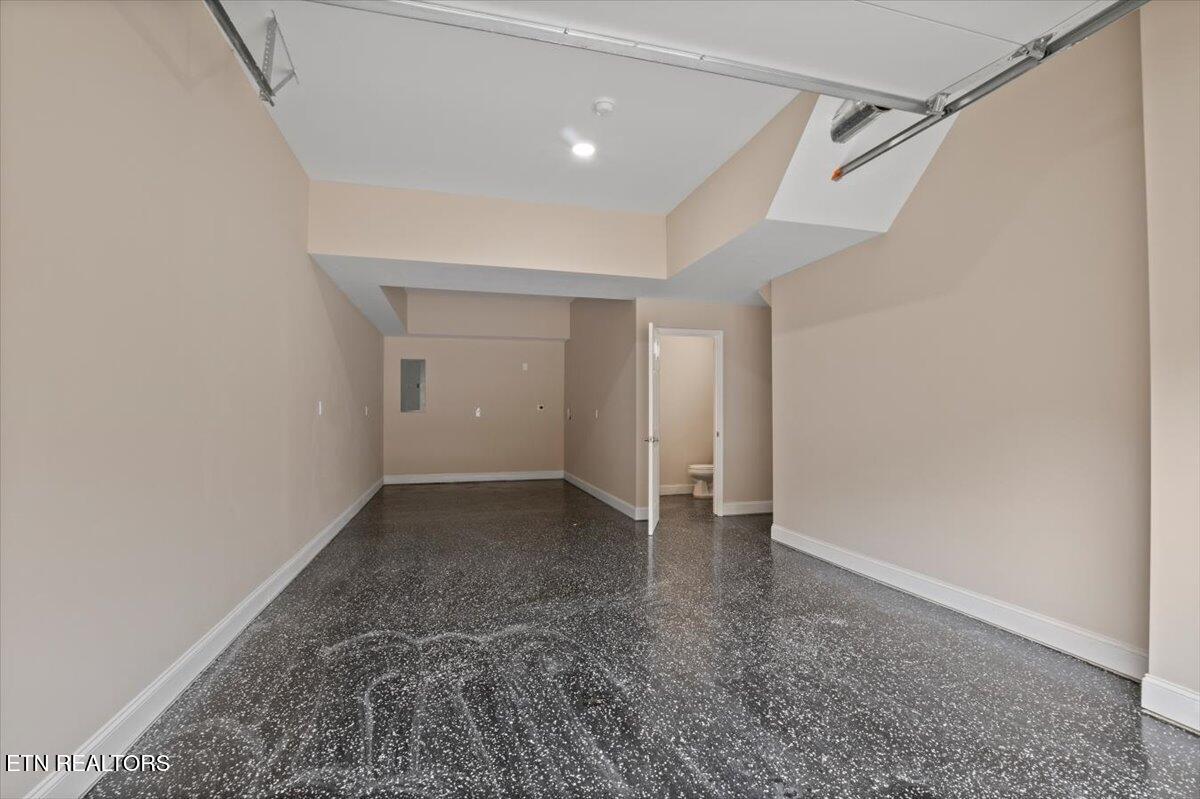 211 Big Four Rd, LaFollette