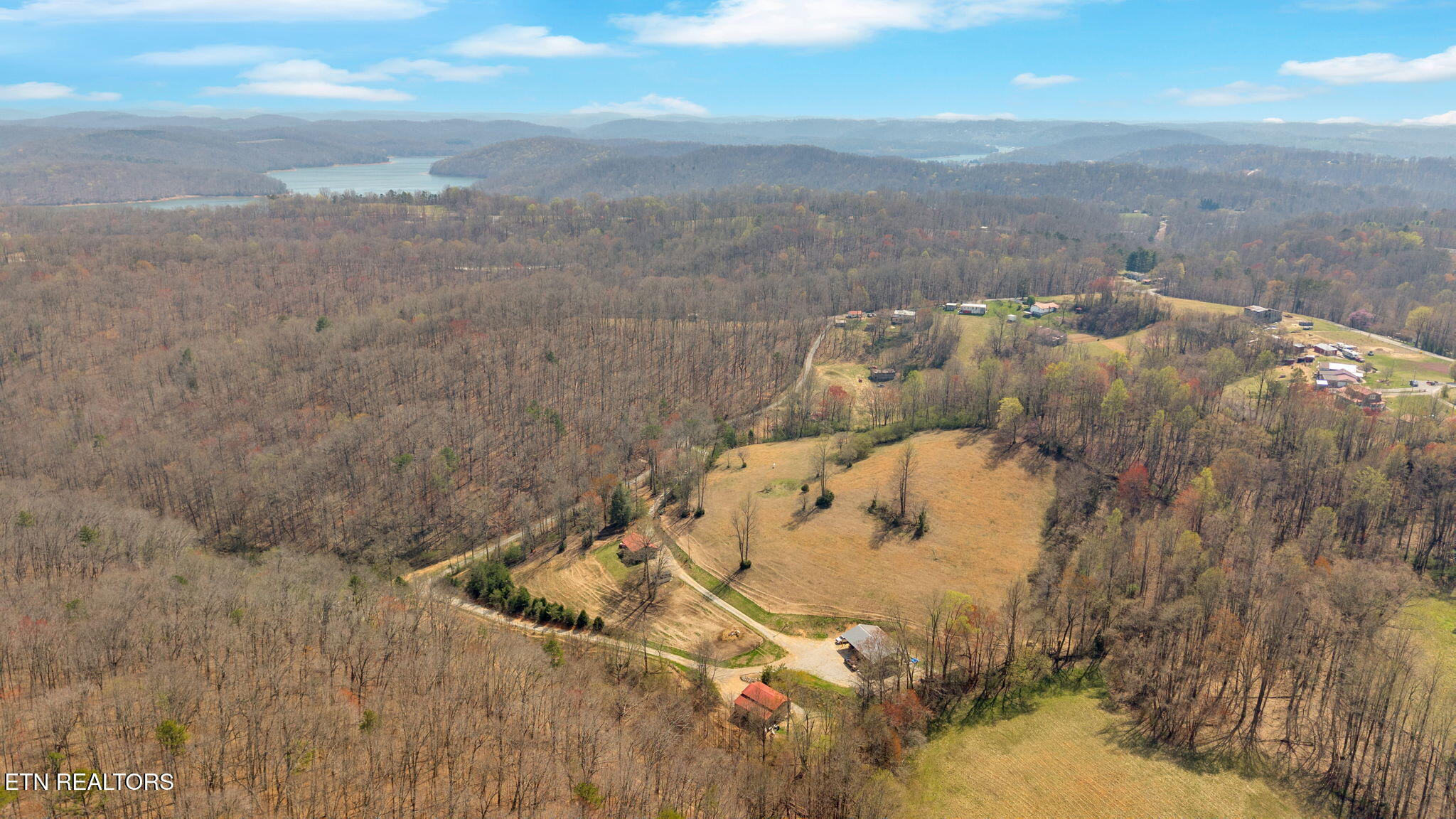 299 Tar Town Hollow Lane, LaFollette