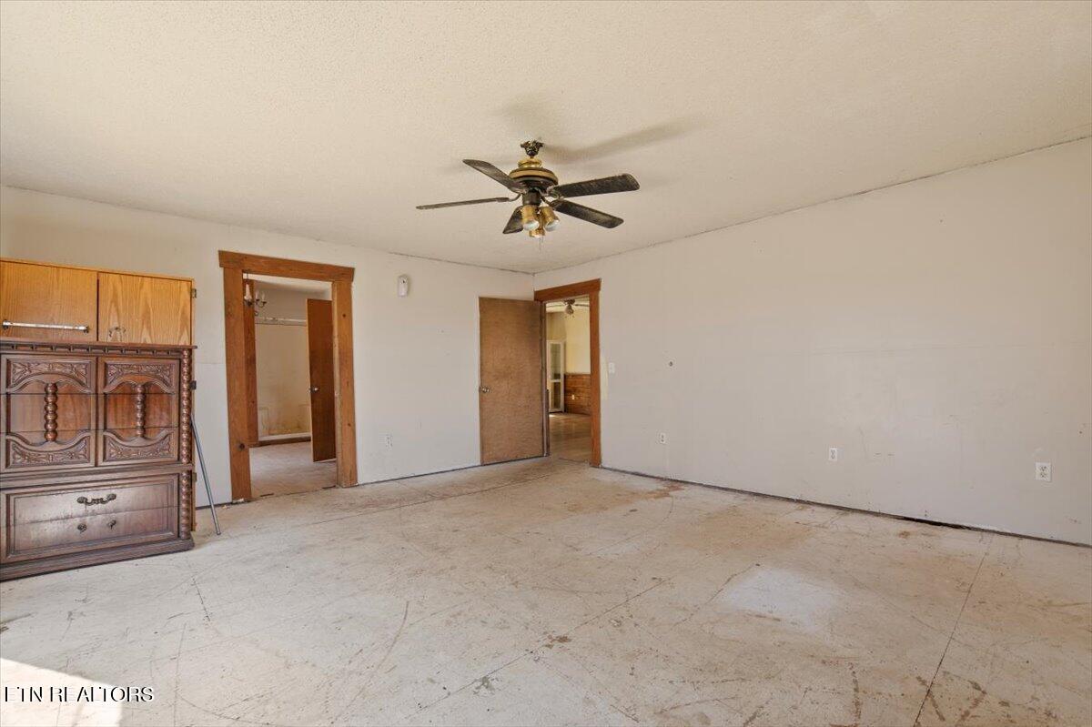 3400 Huntsville Hill Rd