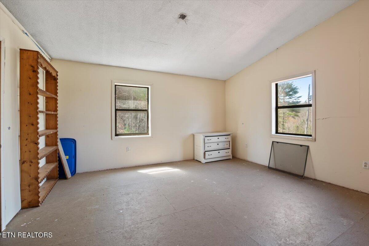 3400 Huntsville Hill Rd